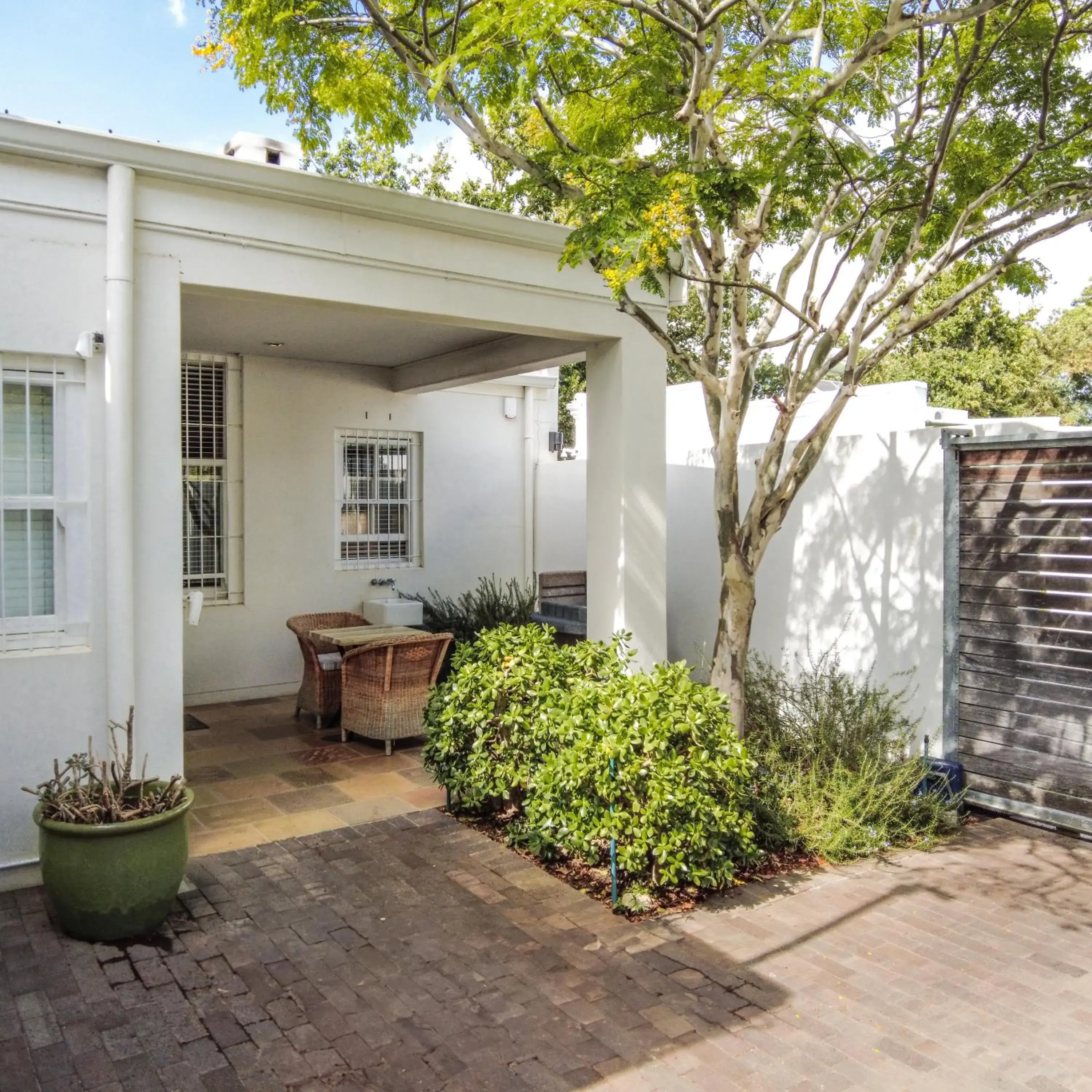 Apartment with Garden View - single occupancy in Laanhof Studios Apartment with Garden View - single occupancy in Laanhof Studios