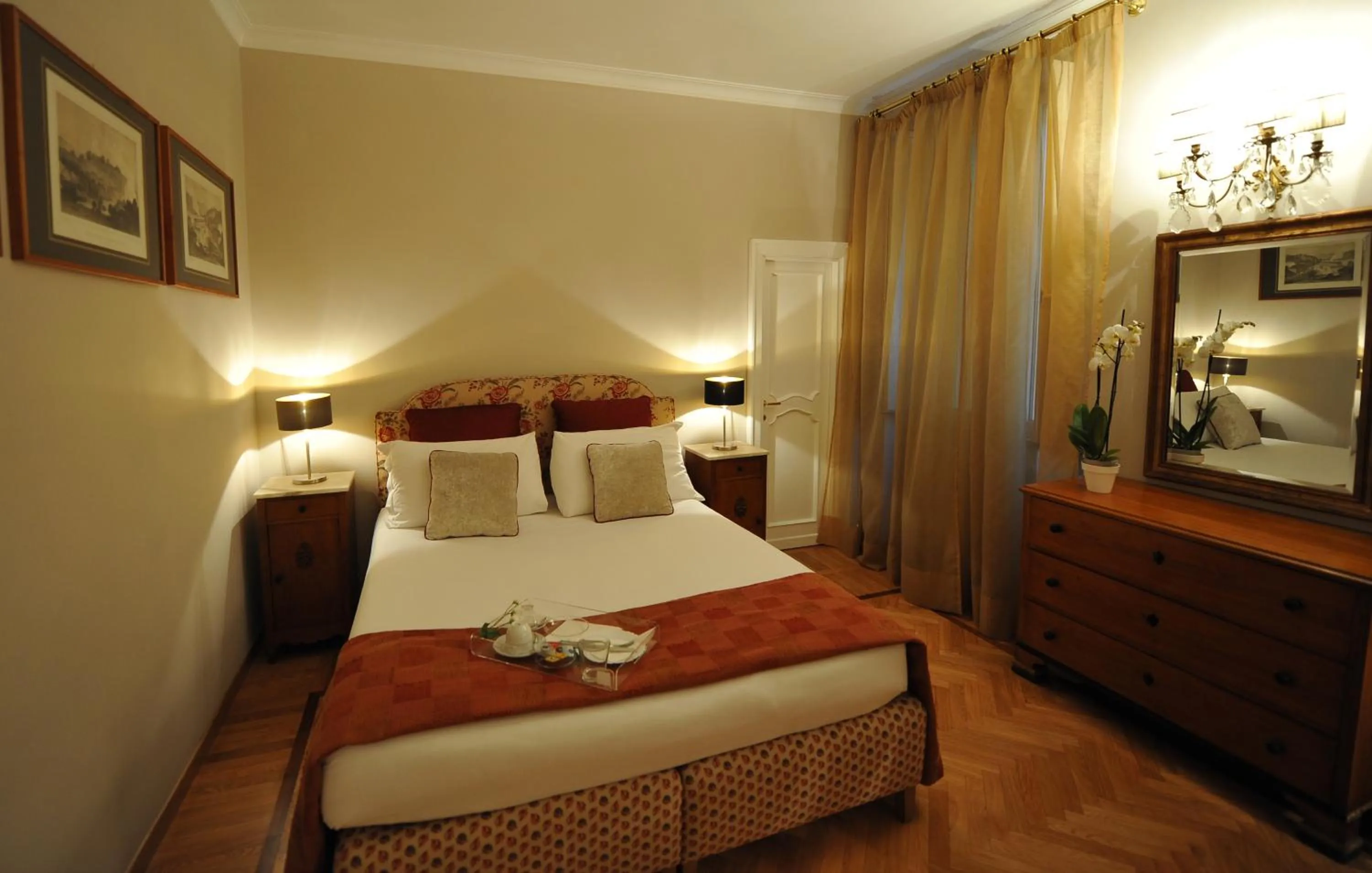 Bedroom, Bed in Angel Spagna Suite