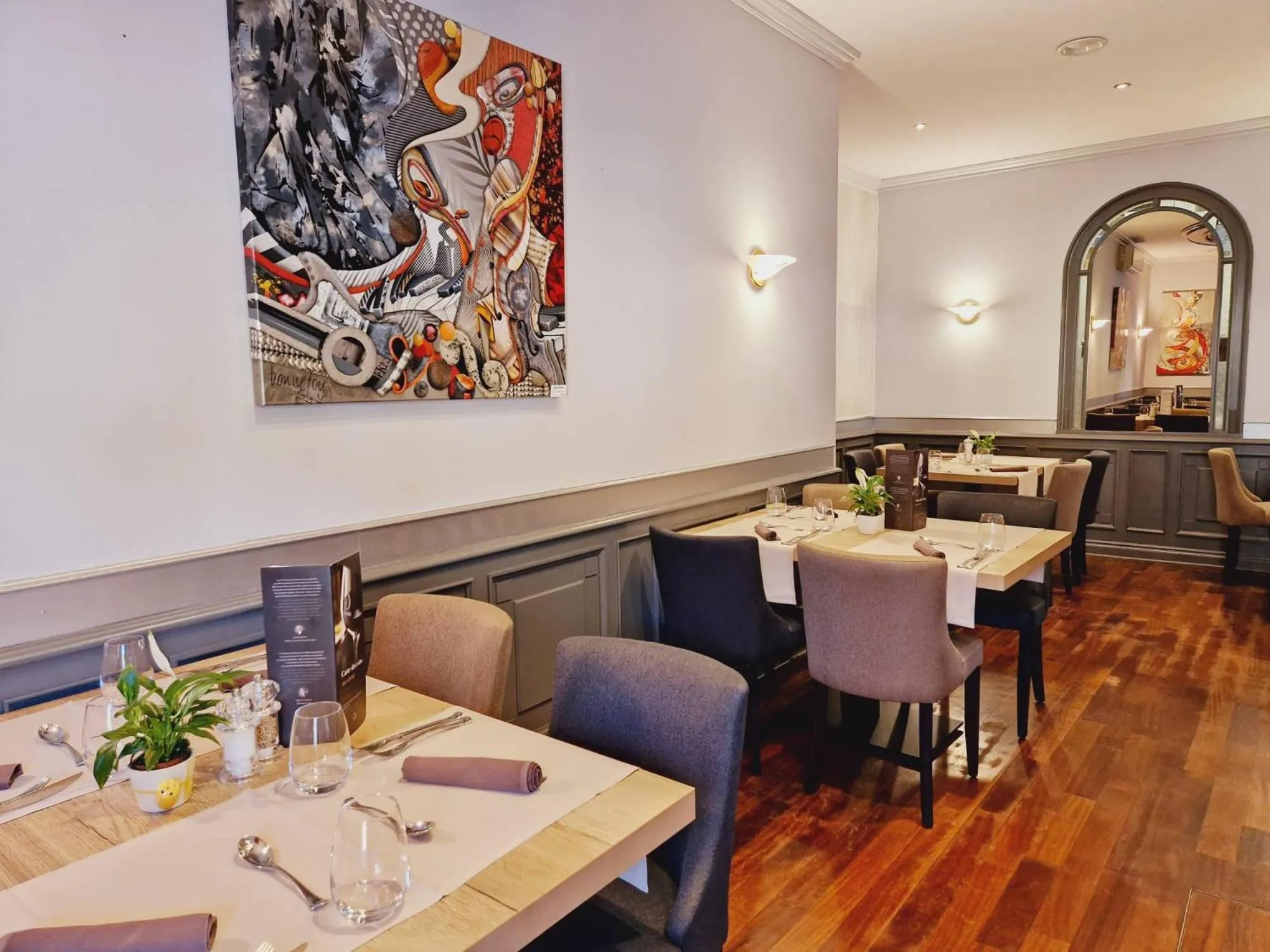 Restaurant/places to eat in Weidendall