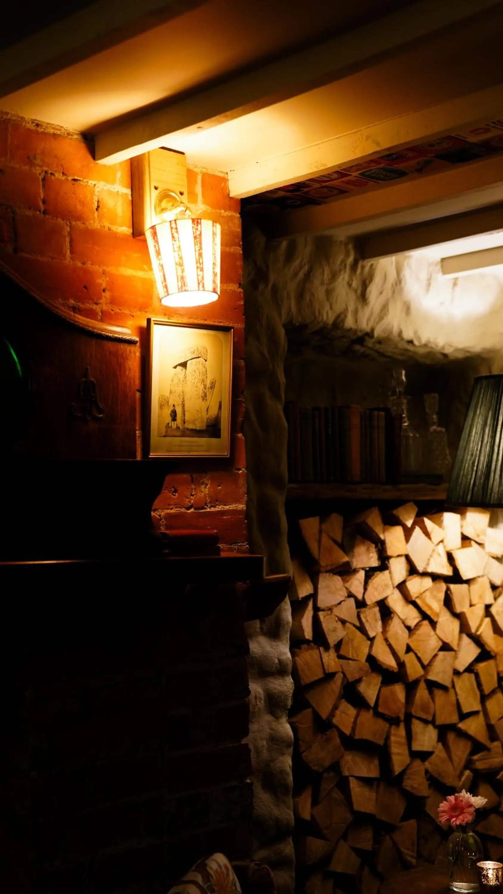 Restaurant/places to eat in The Dog & Gun Inn