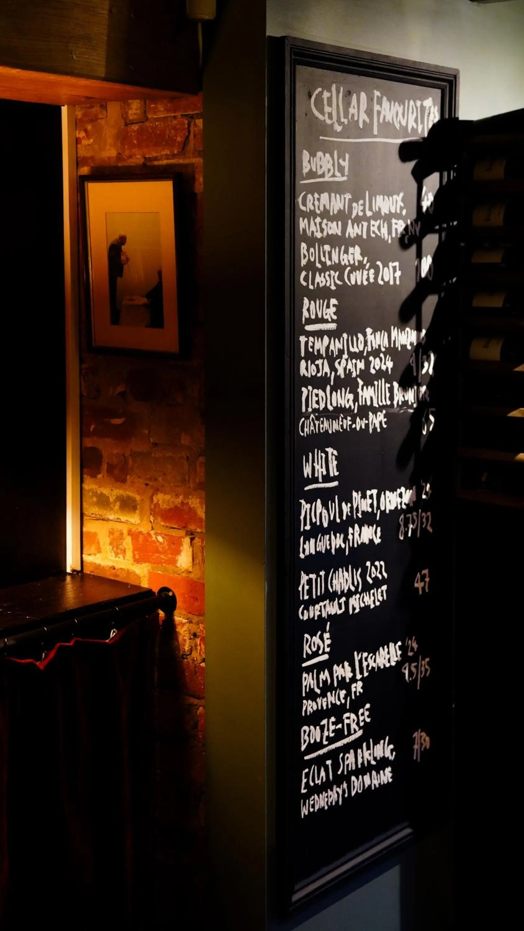 Restaurant/places to eat in The Dog & Gun Inn