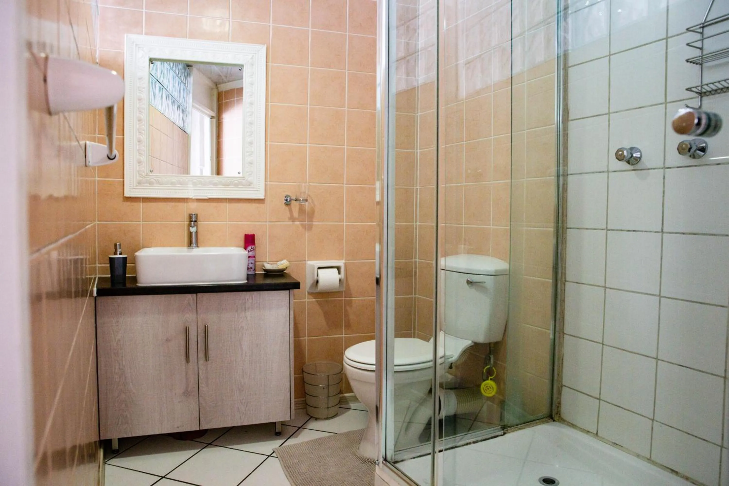 Woodpecker Guesthouse