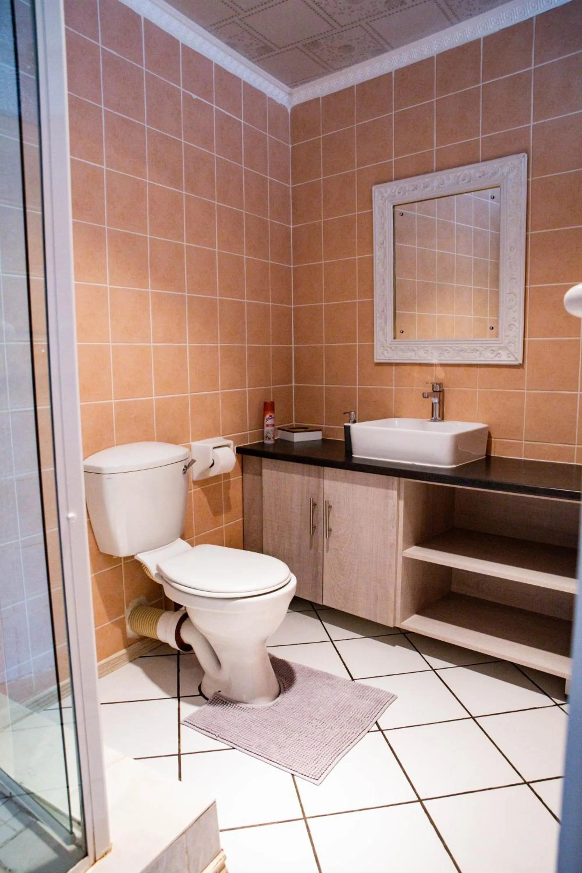 Woodpecker Guesthouse