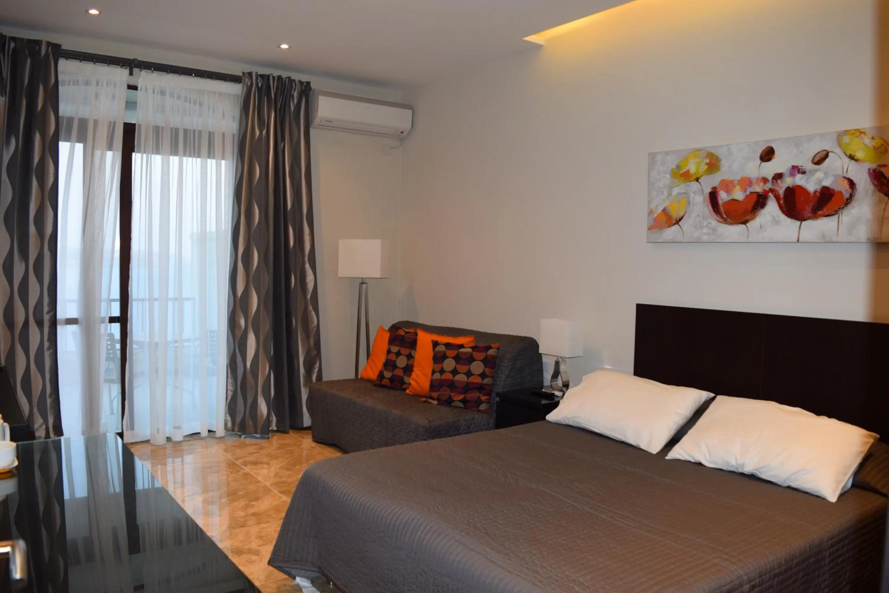 Photo of the whole room, Bed in Il-Bukkett B&B