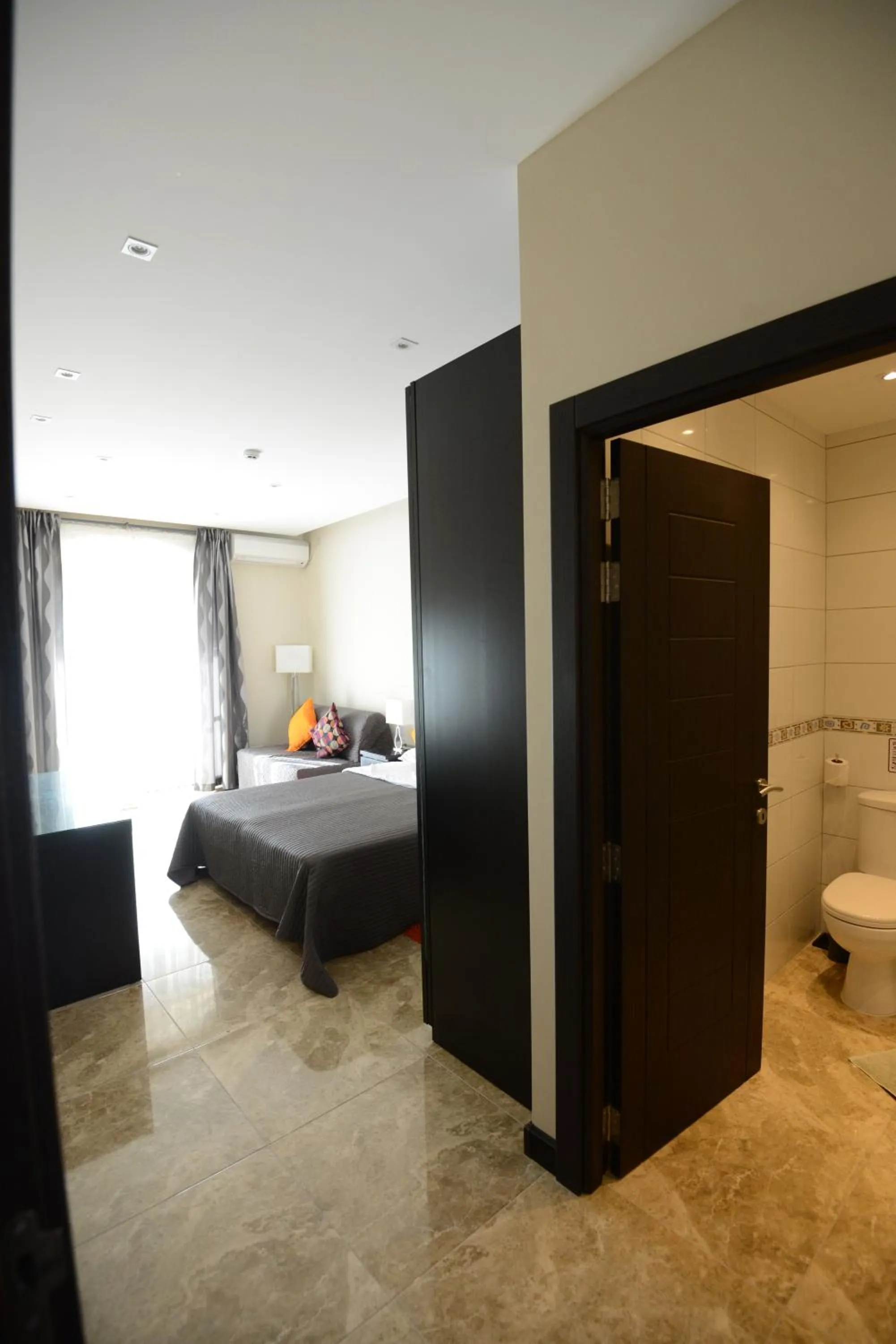 Bathroom, Bed in Il-Bukkett B&B