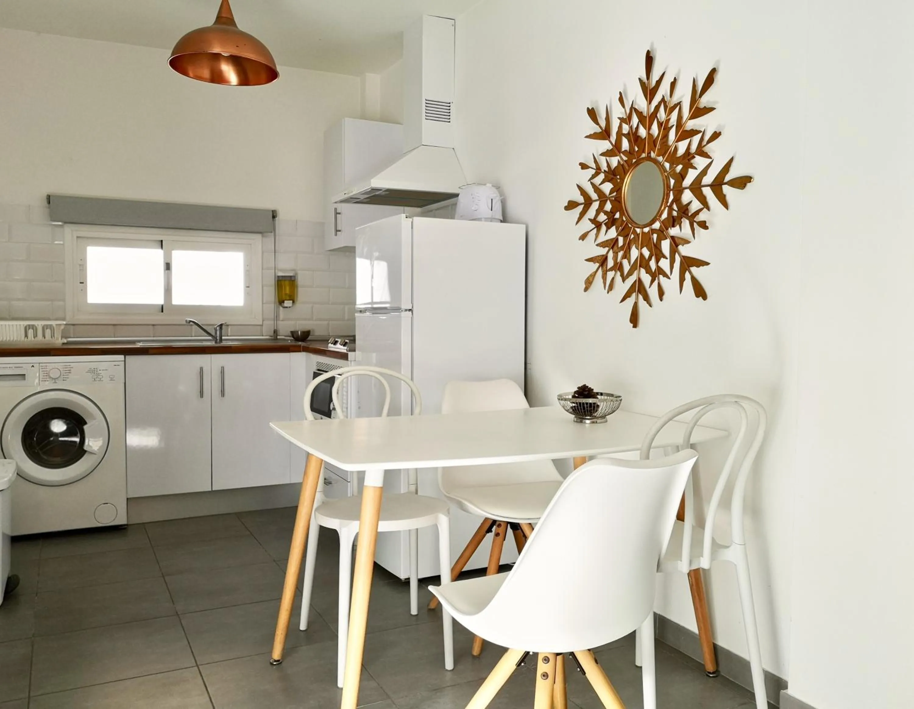 Restaurant/places to eat in The Blue Corner Apartments