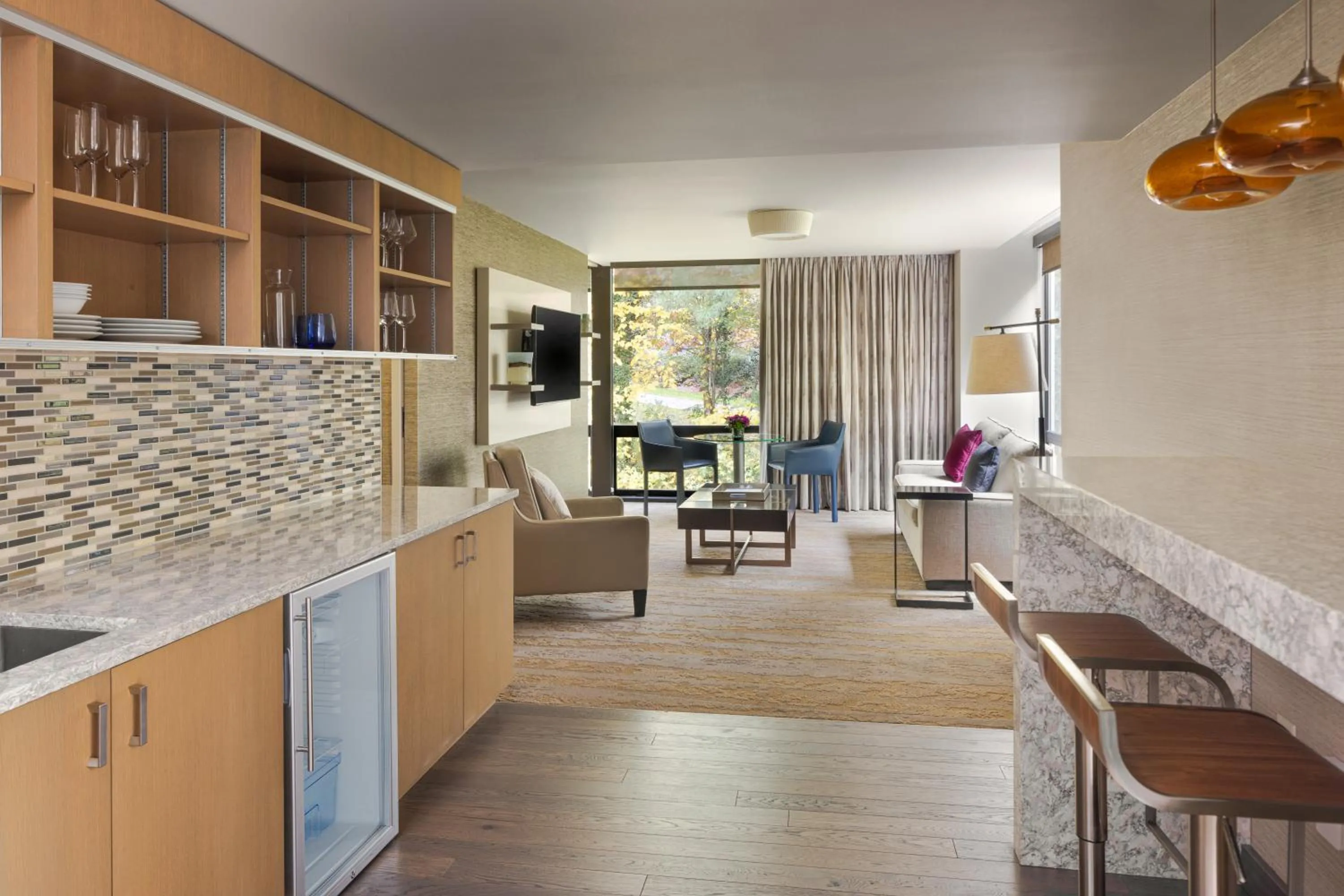 Kitchen or kitchenette in JB Duke Hotel