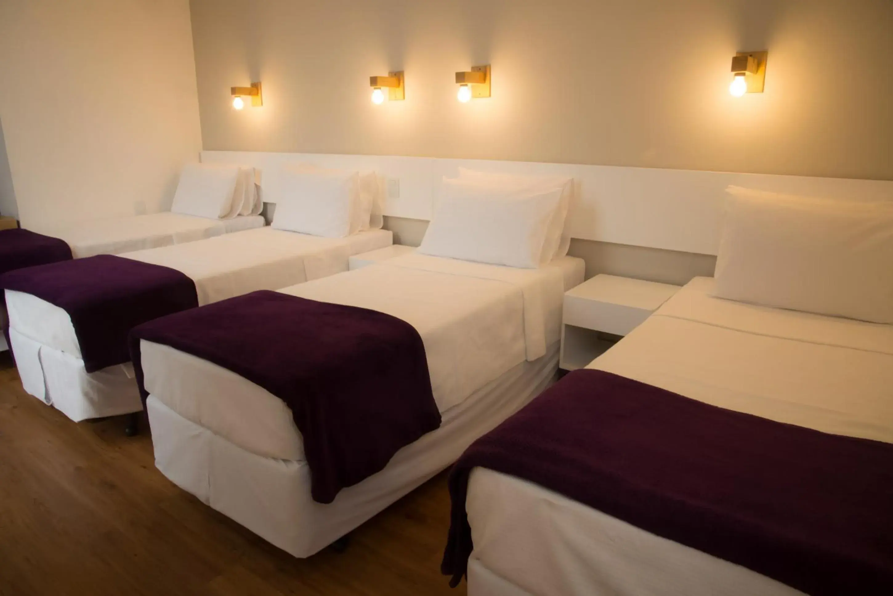 Quadruple Suite Design in Villa 25 Quadruple Suite Design in Villa 25