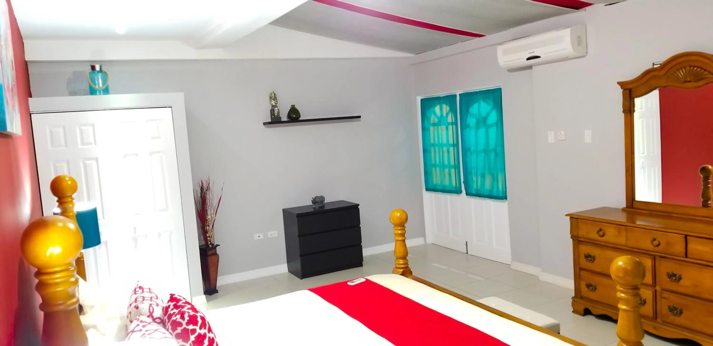 Bedroom in New Kingston Guest Apartments @ Donhead