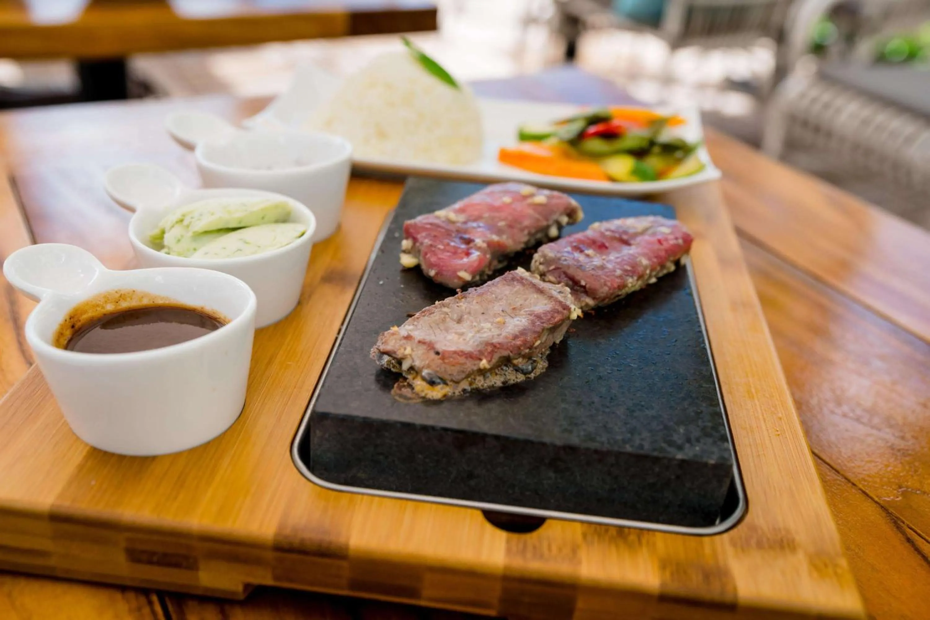 Restaurant/places to eat in Oceans Edge Key West