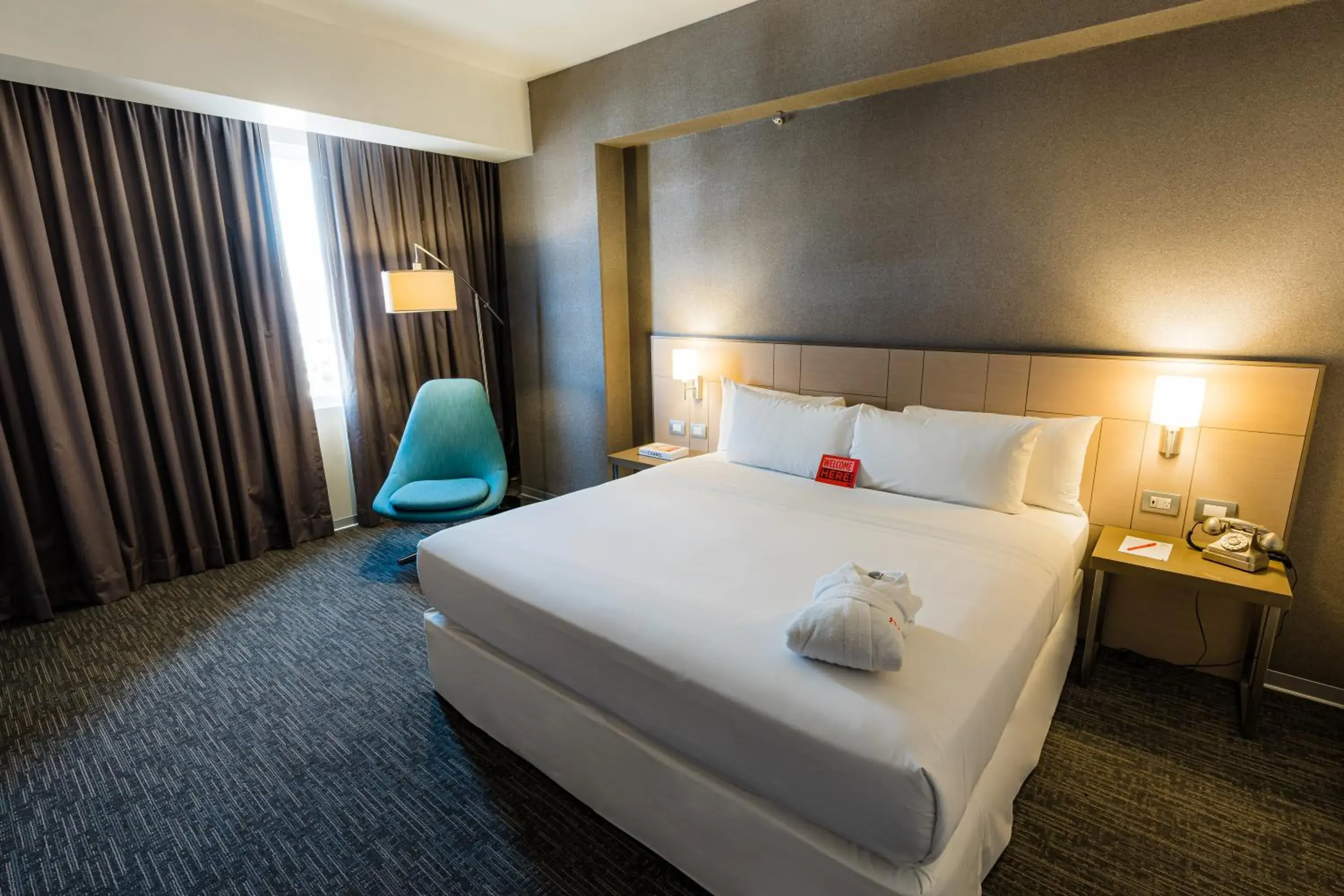 Queen Room in BTH Rebel Tacna Queen Room in BTH Rebel Tacna