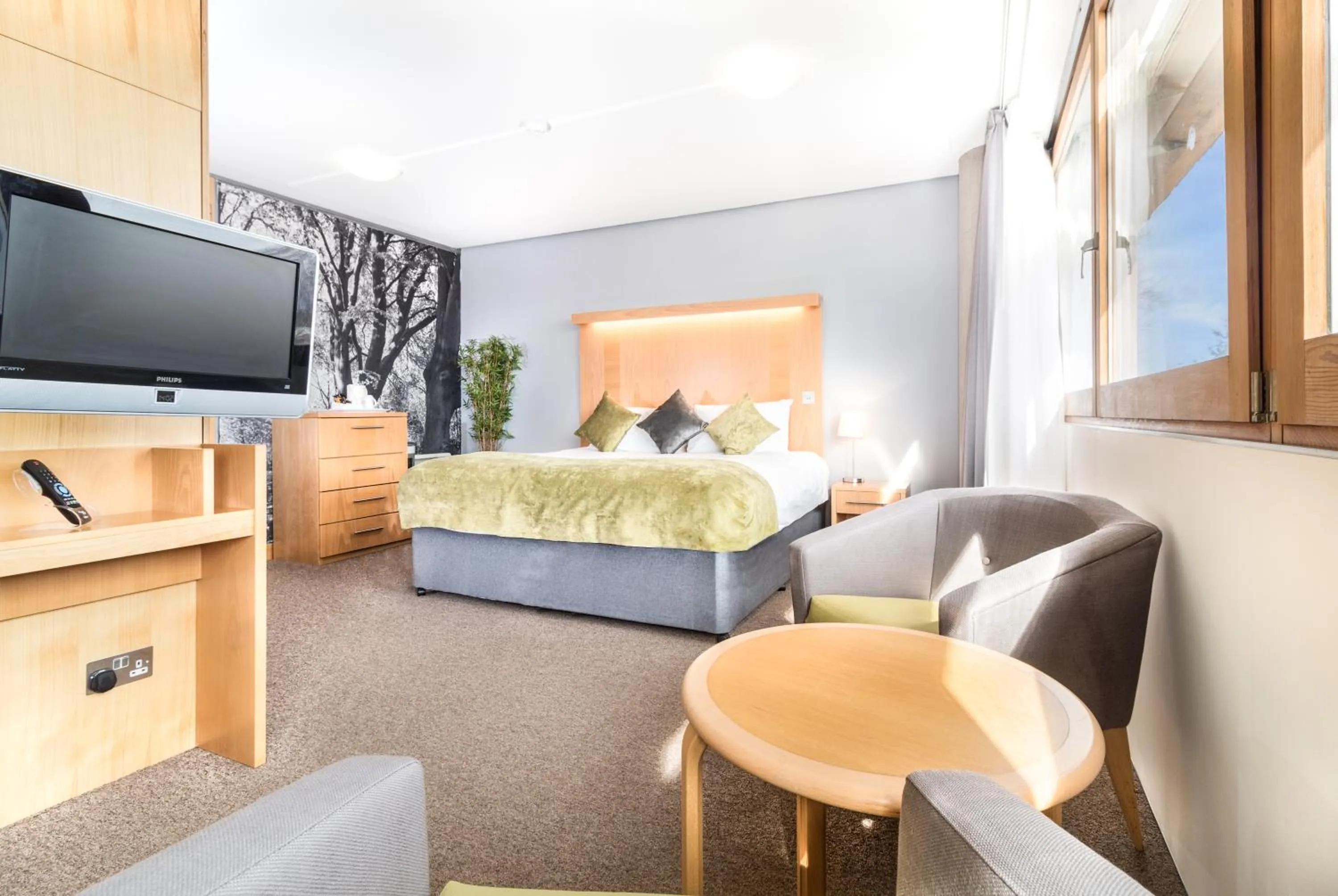 Bedroom, Bed in The Jubilee Hotel