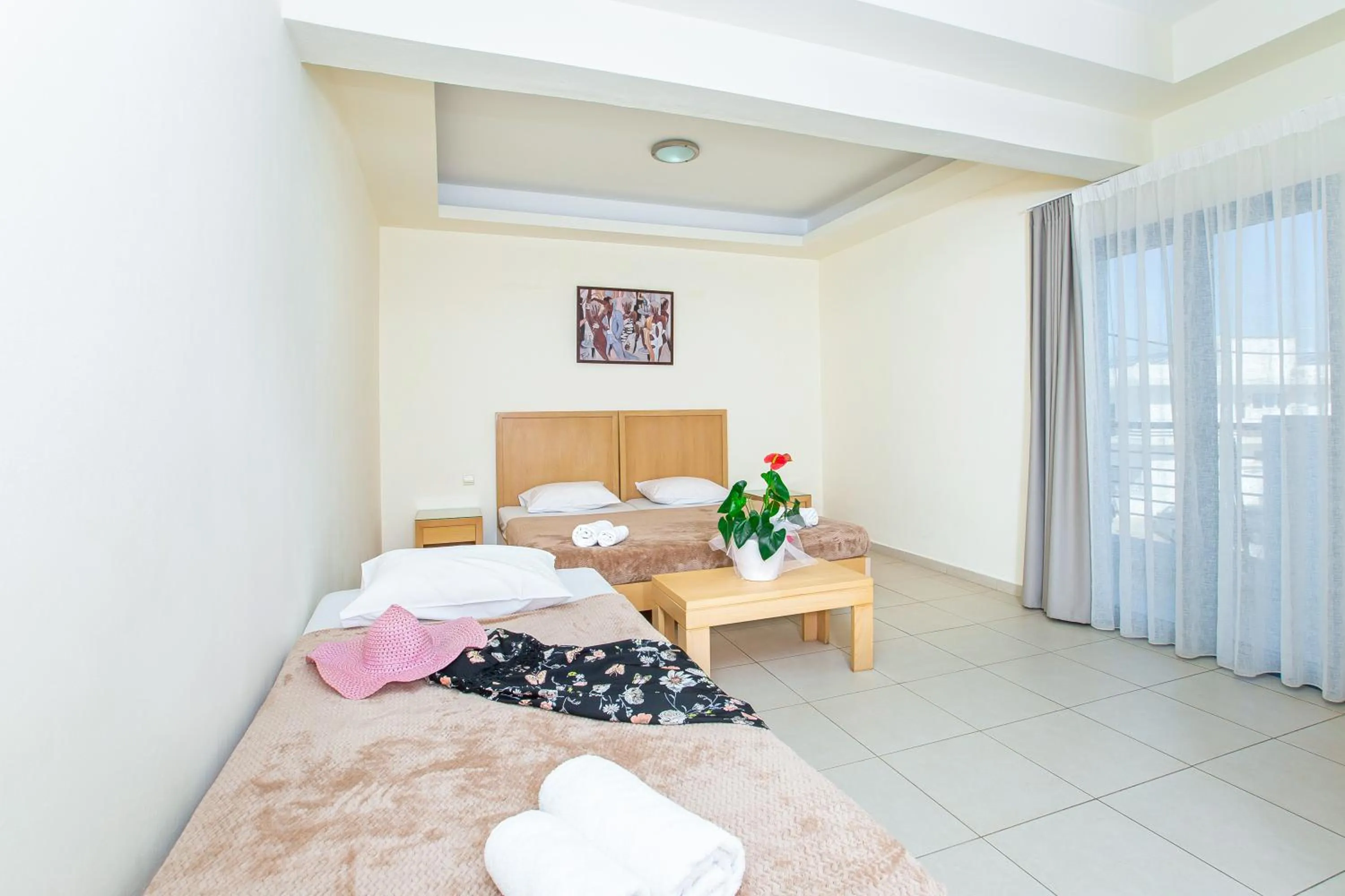 Bedroom, Bed in Hermes Hotel