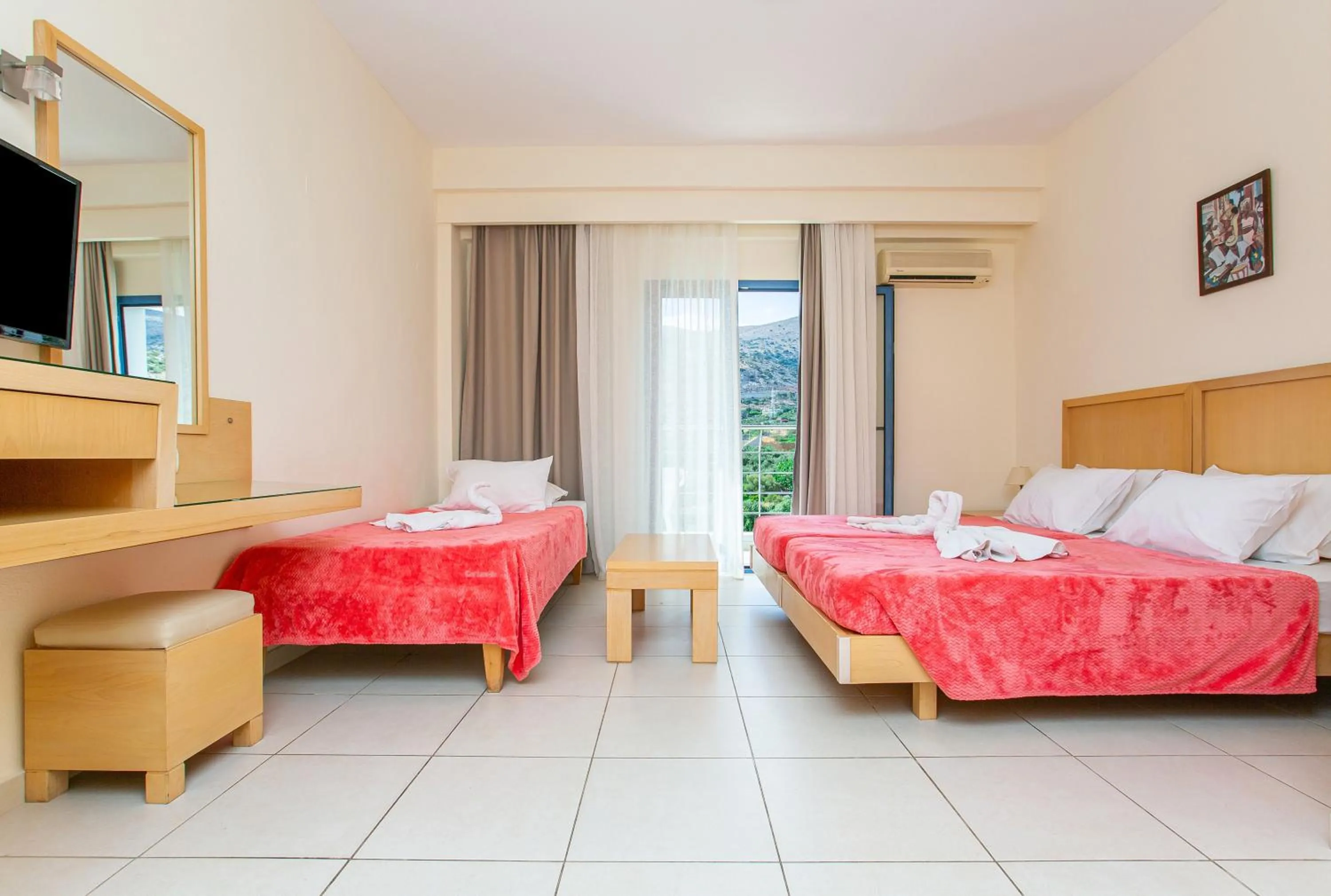 Bedroom, Bed in Hermes Hotel