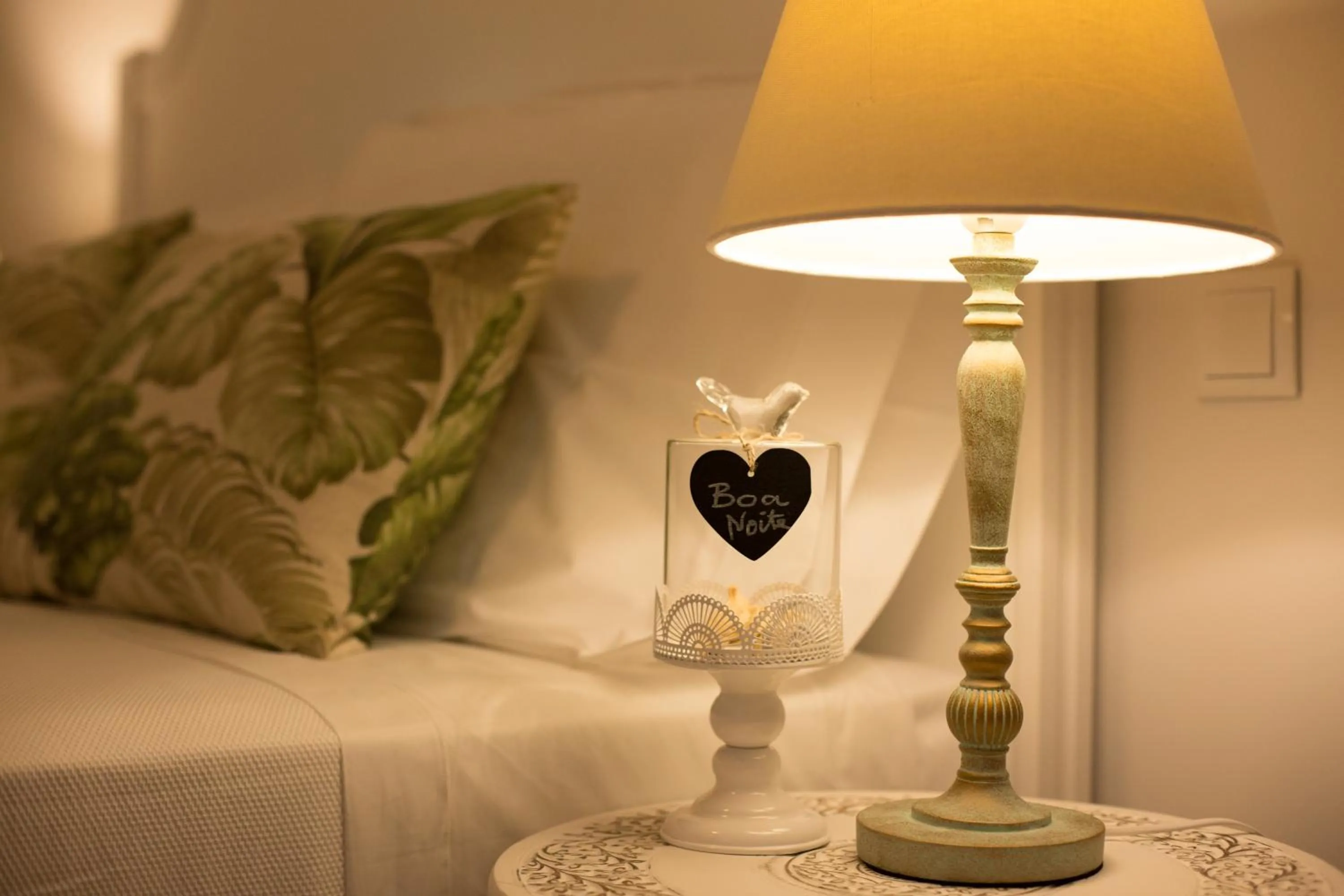 Bedroom, Bed in Casa das Palmeiras Charming House - Azores 1901