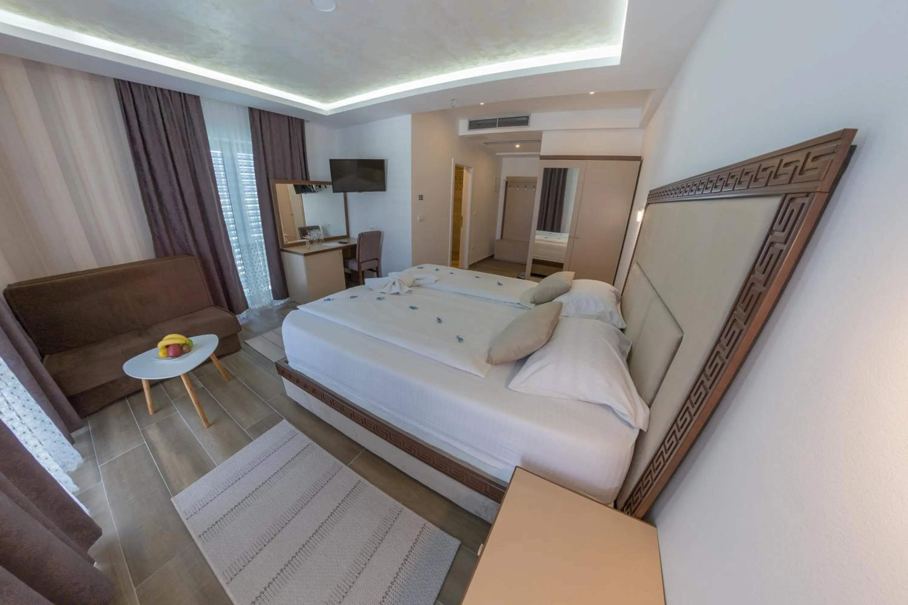 Photo of the whole room in Hotel Rekic