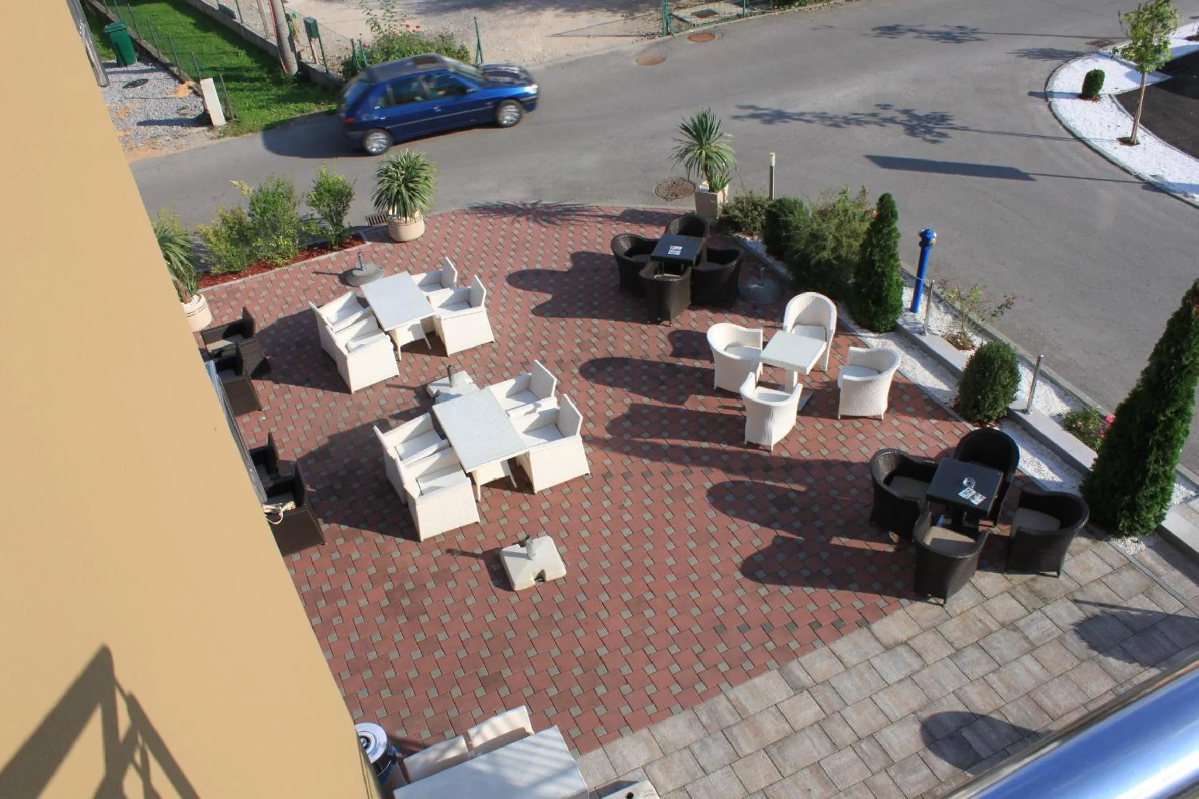 Restaurant/places to eat in Hotel Rekic