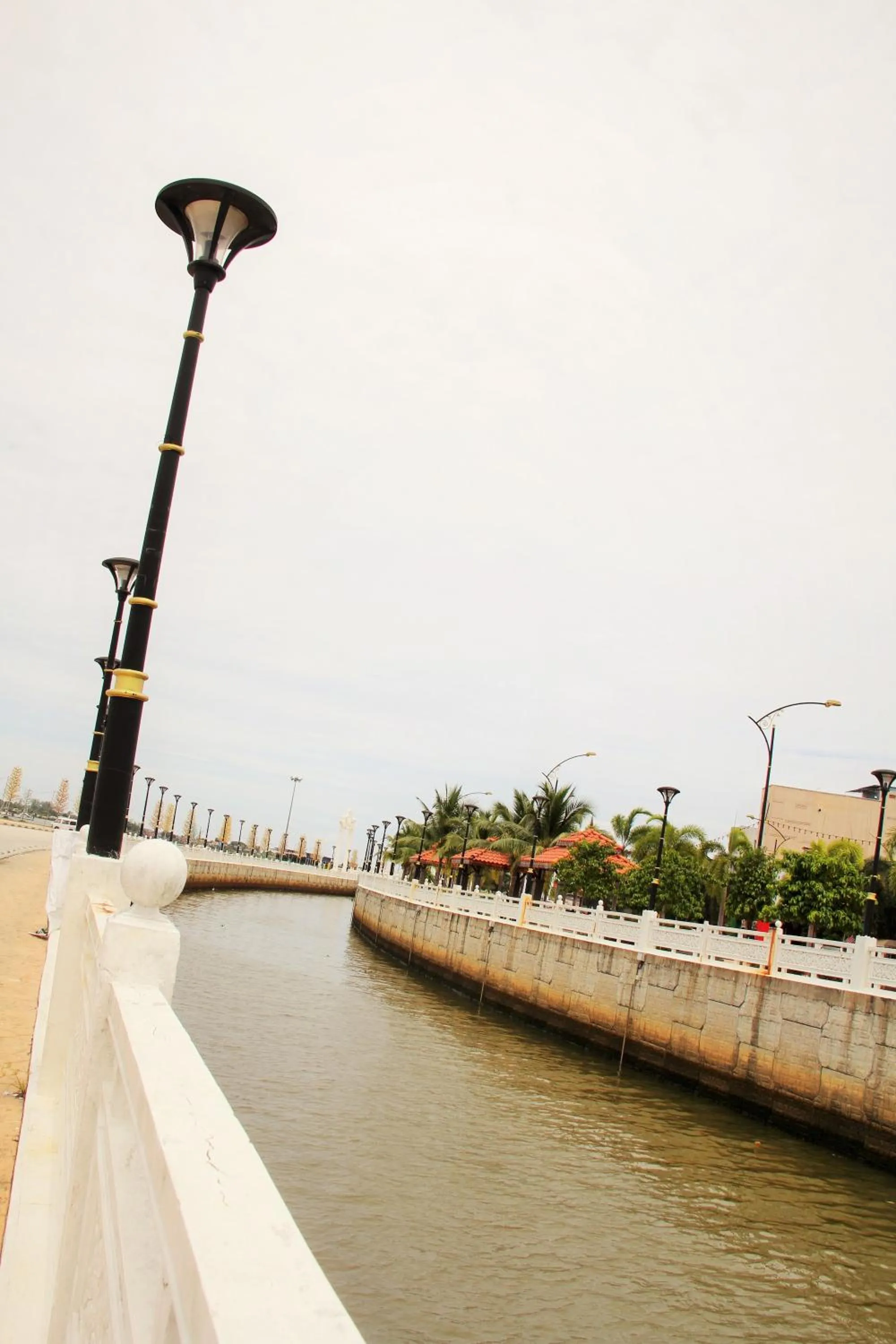 Day in Angel Resthouse Hotel