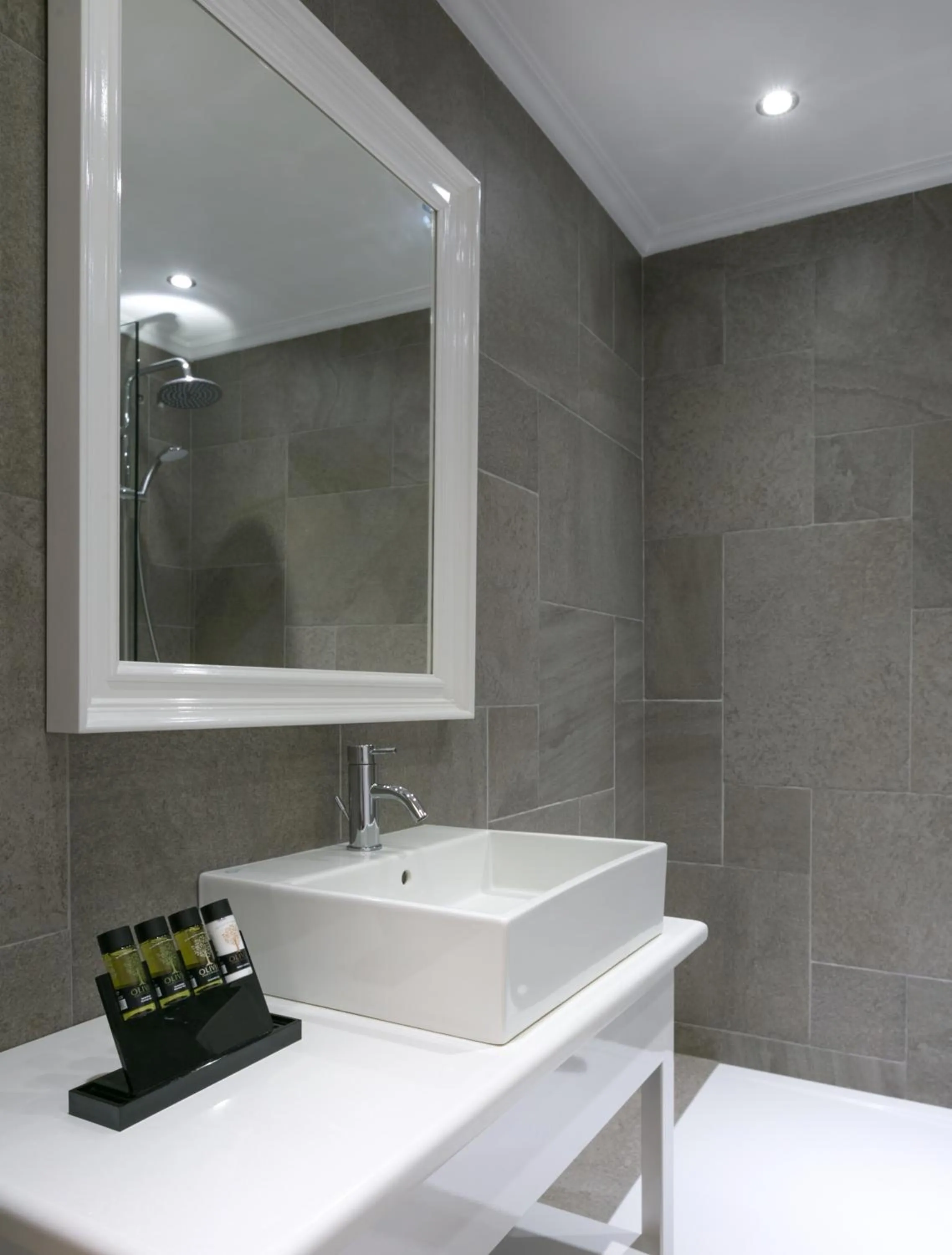 Bathroom in Anaktorikon Boutique Hotel