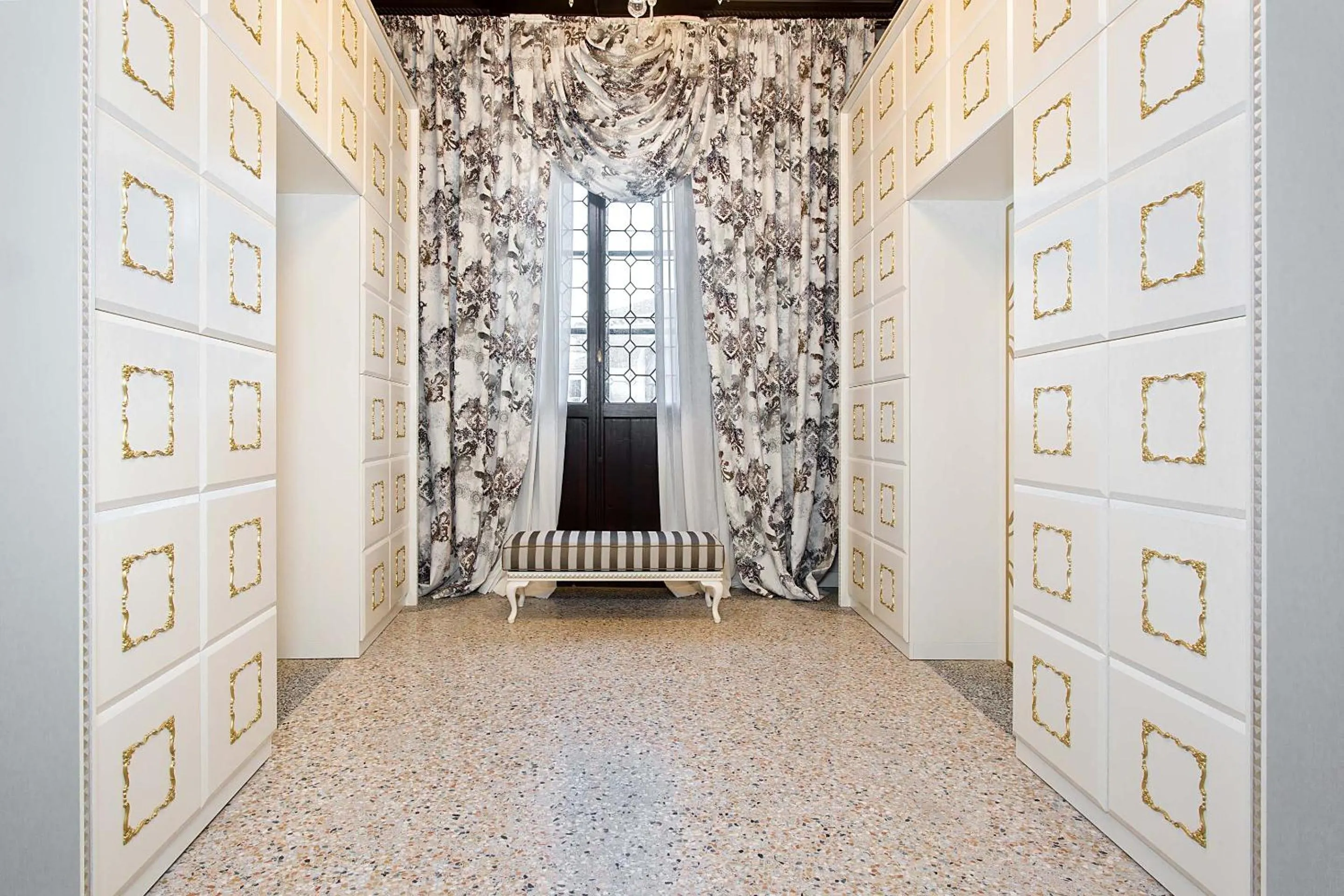 Area and facilities in Hotel Ca' Nobile Corner