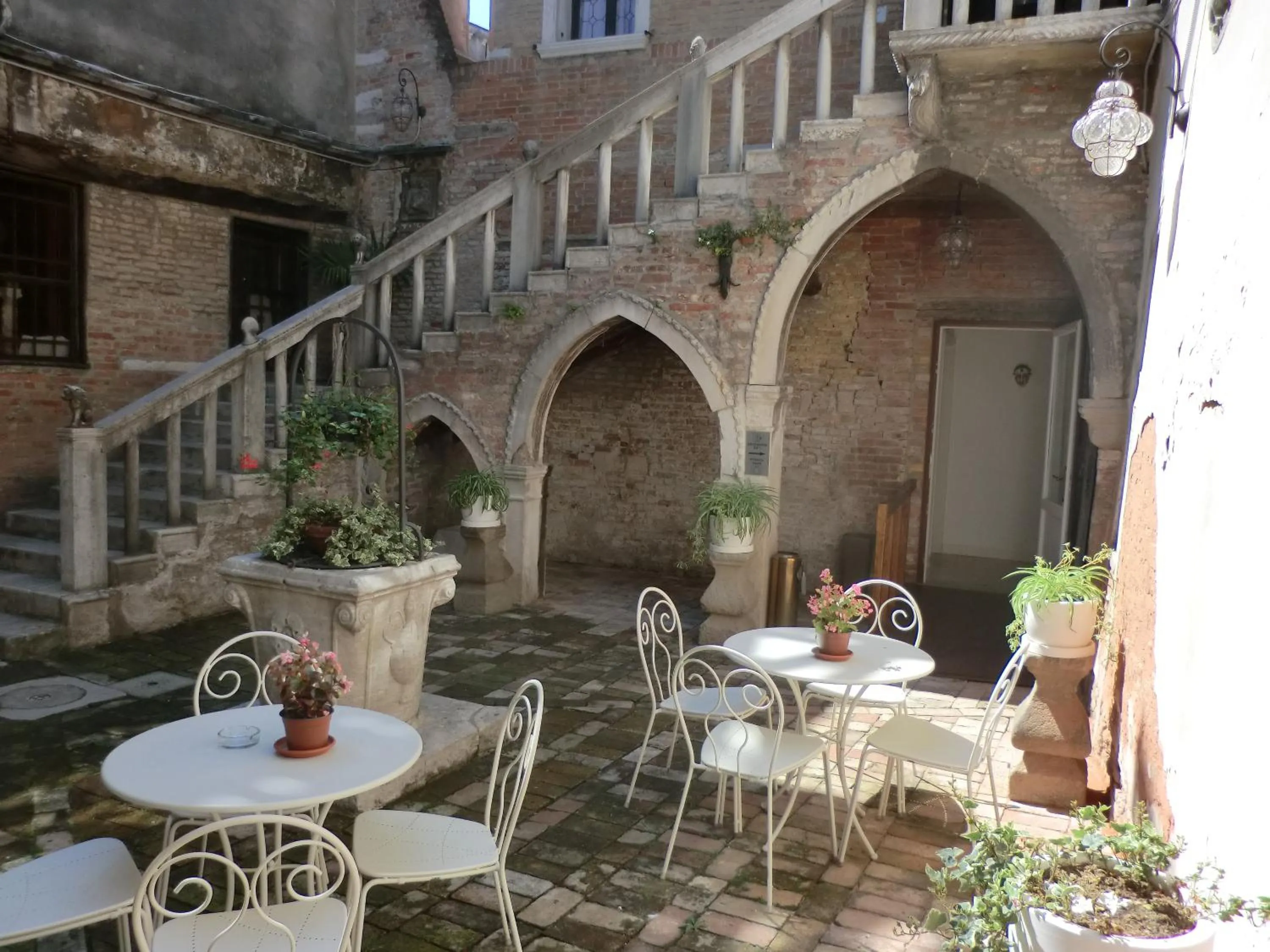 Patio in Hotel Ca' Nobile Corner