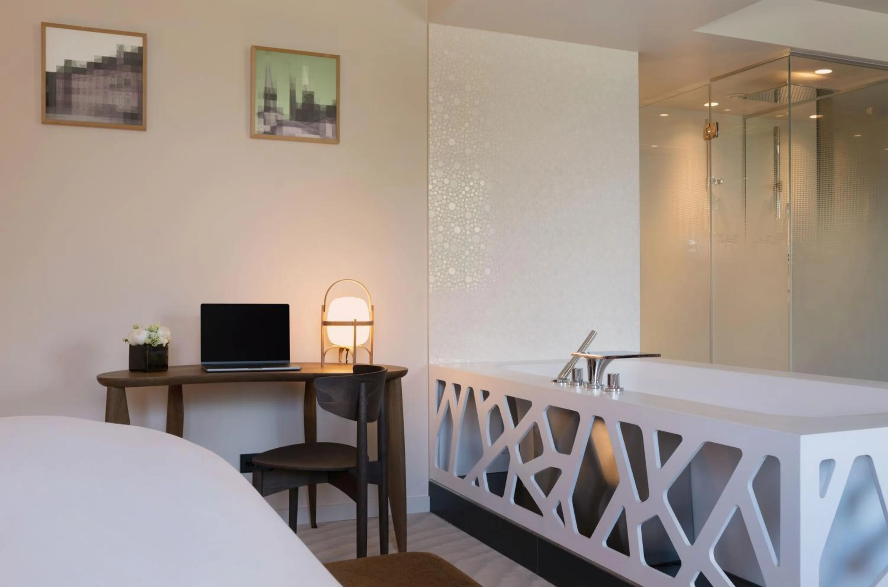 Bedroom, Bed in Sofitel Luxembourg Le Grand Ducal