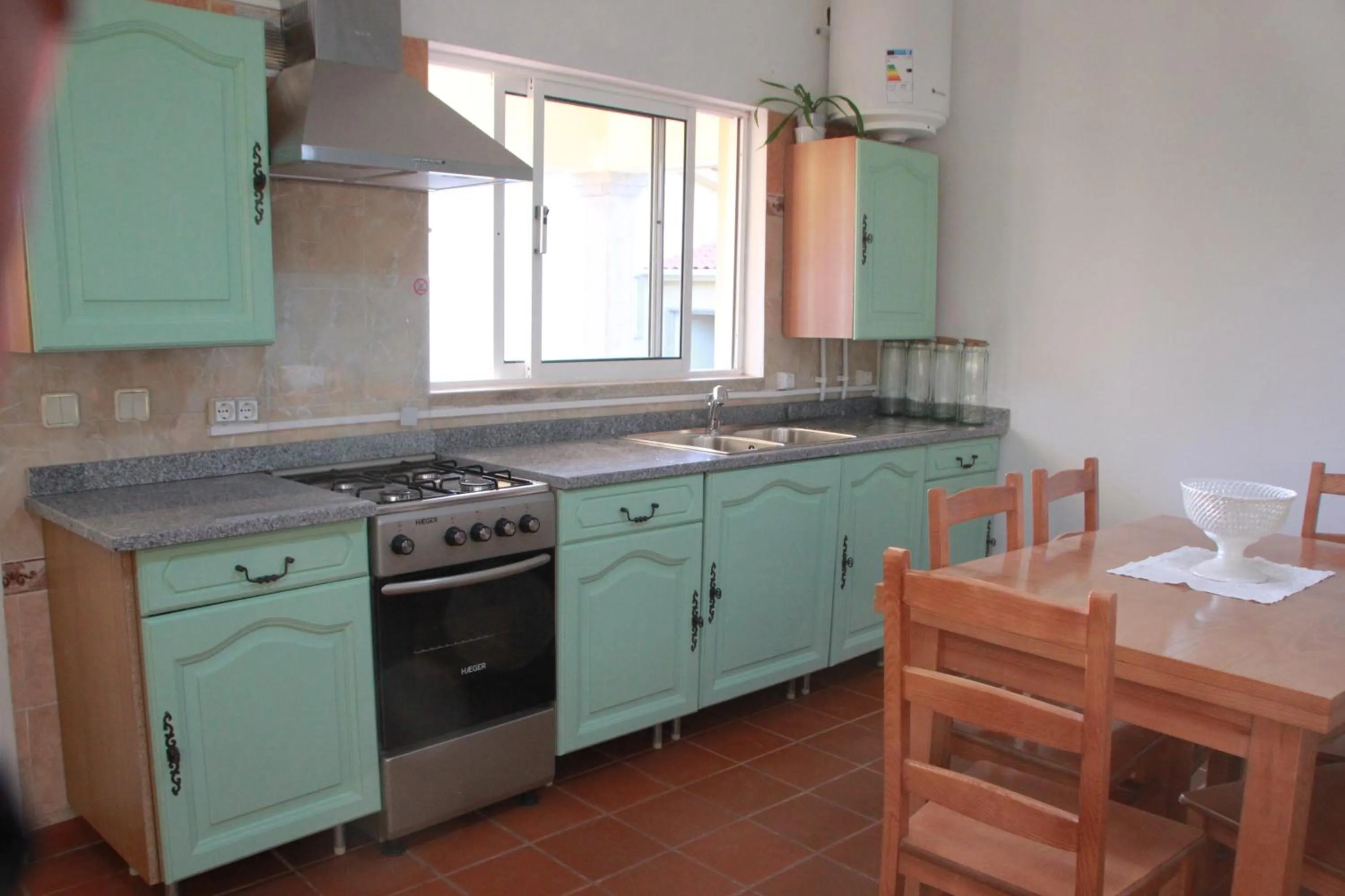 Kitchen or kitchenette in Quartos em vivenda serra da Estrela