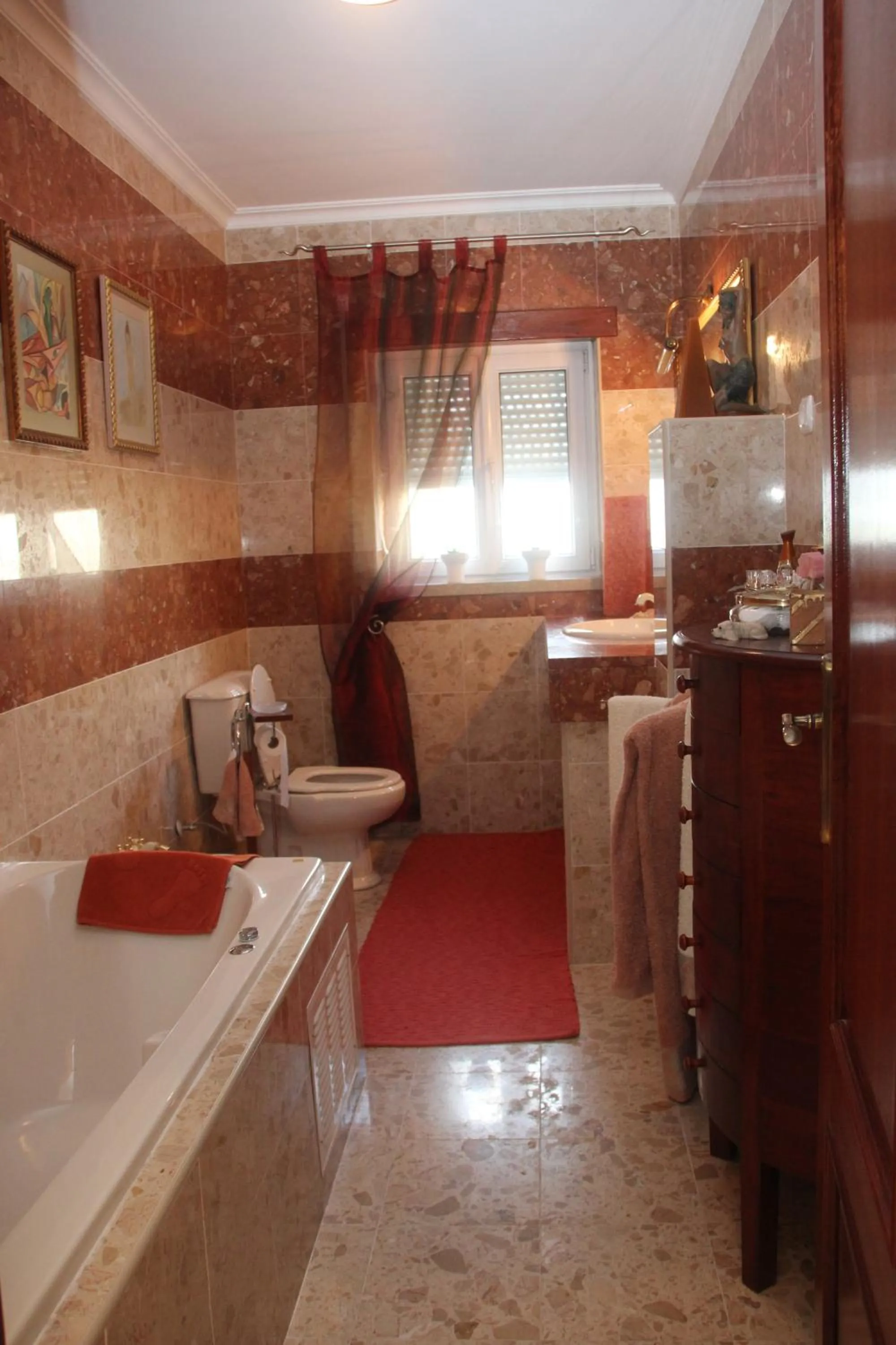 Bathroom in Quartos em vivenda serra da Estrela