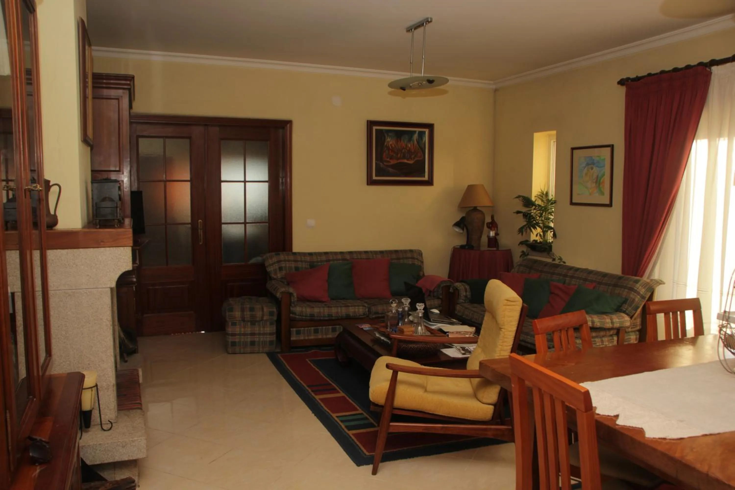 Property building in Quartos em vivenda serra da Estrela