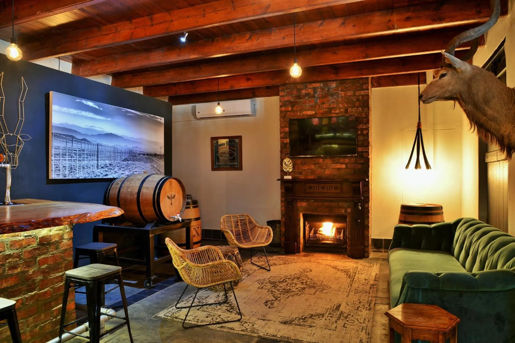 Lounge or bar in Mont d'Or Swartberg Hotel