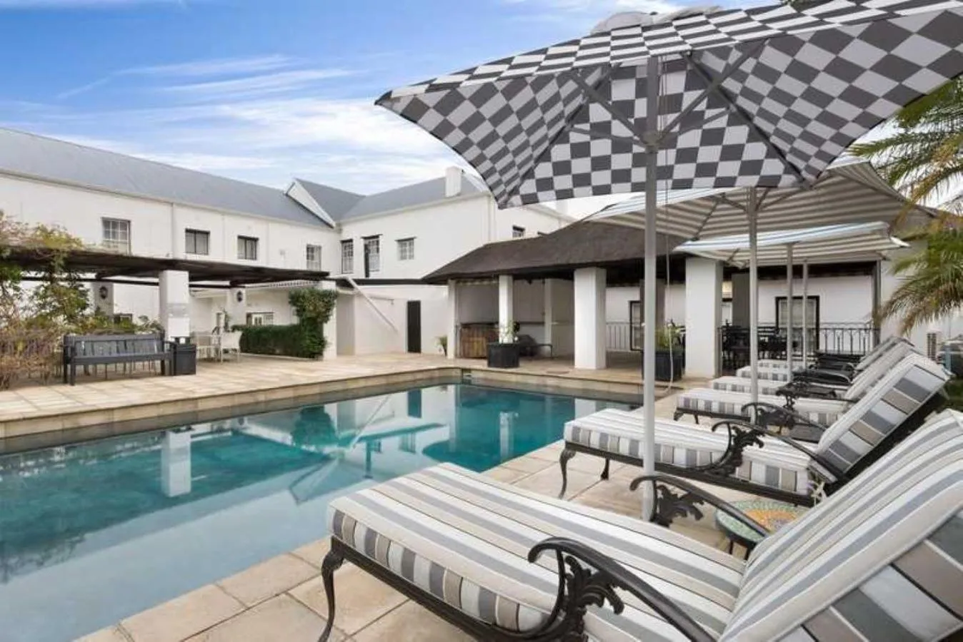 Patio in Mont d'Or Swartberg Hotel