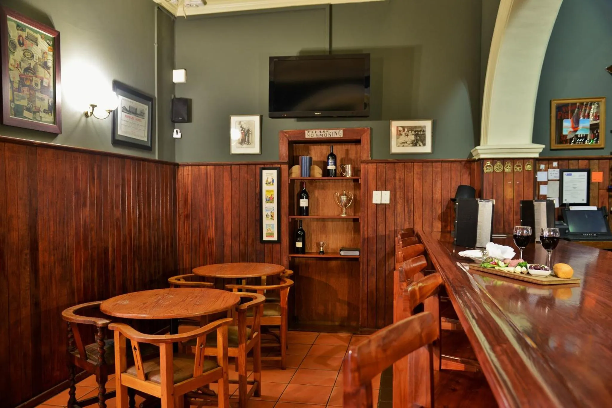 Property building in Mont d'Or Swartberg Hotel