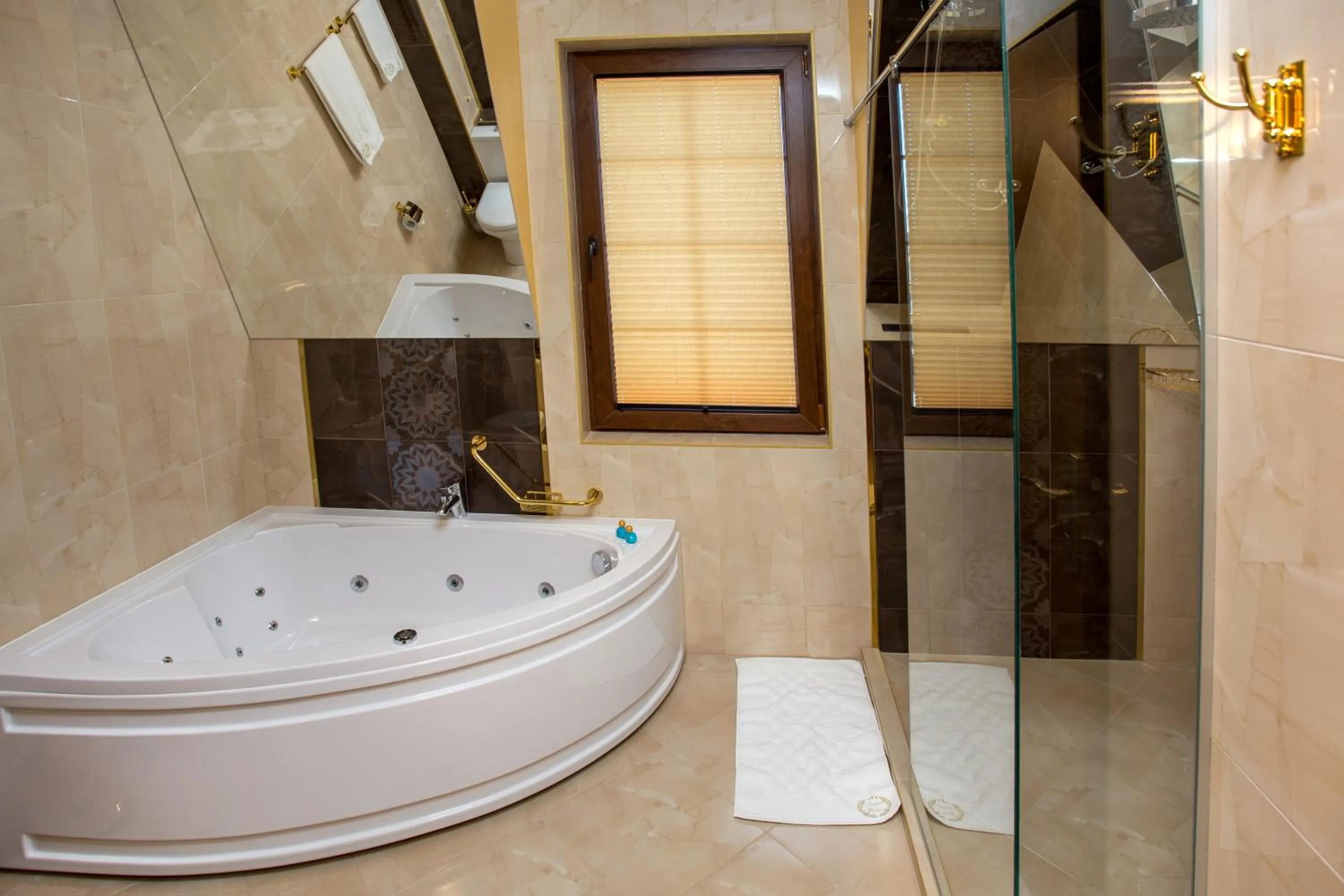 Billiard in Hotel Green Garden