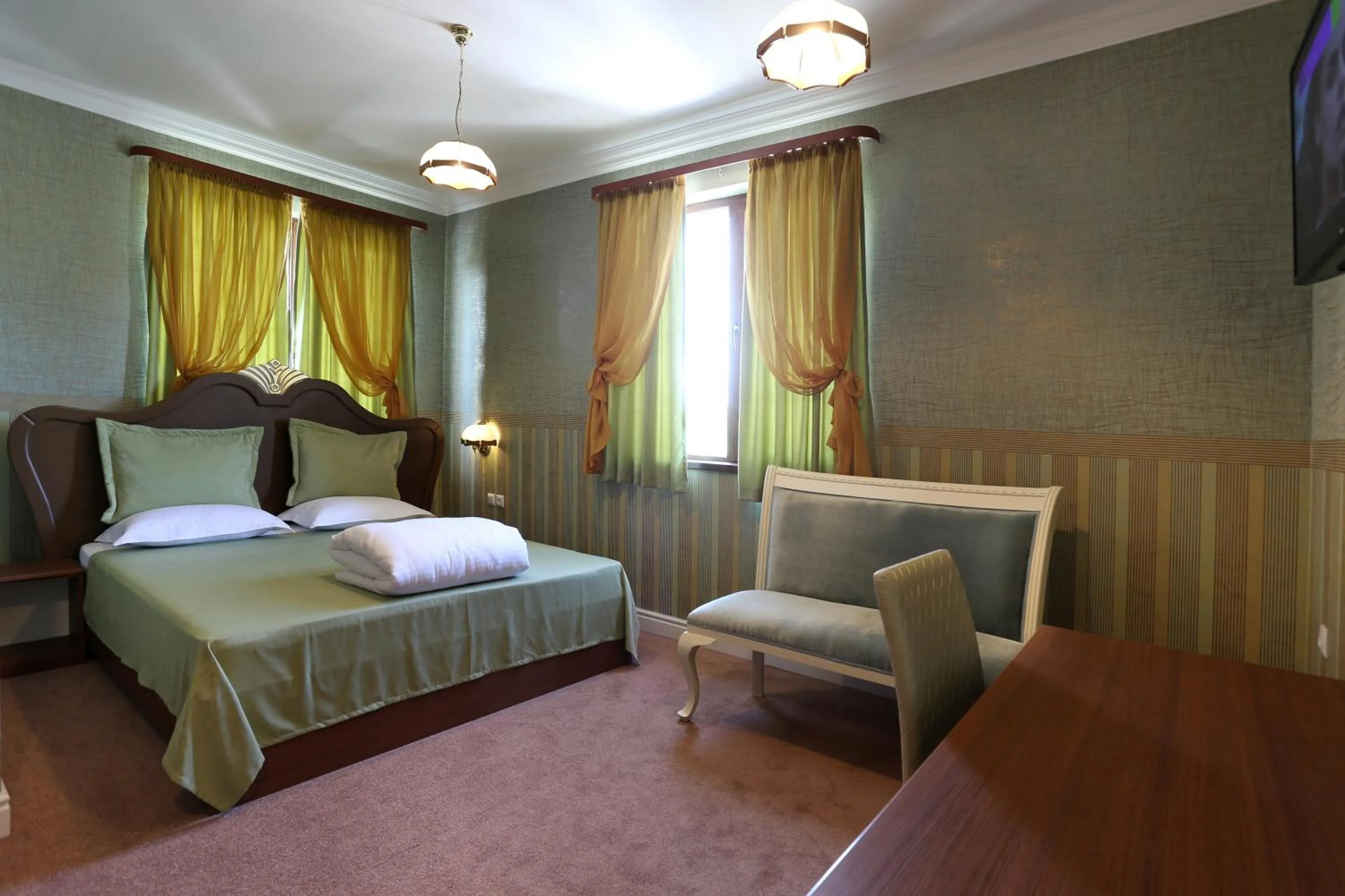 Children play ground, Bed in Hotel Green Garden