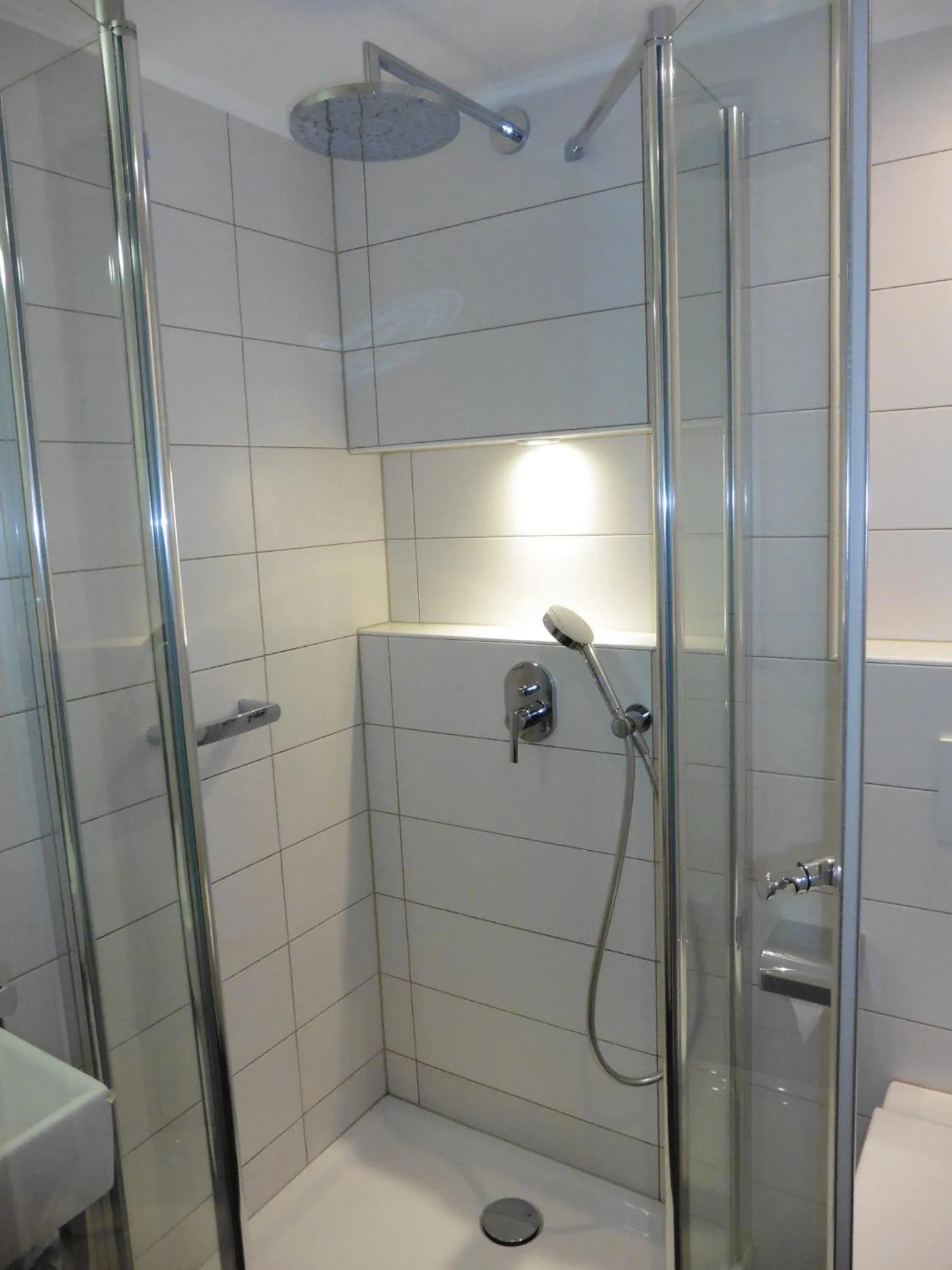 Bathroom in Hotel Empire