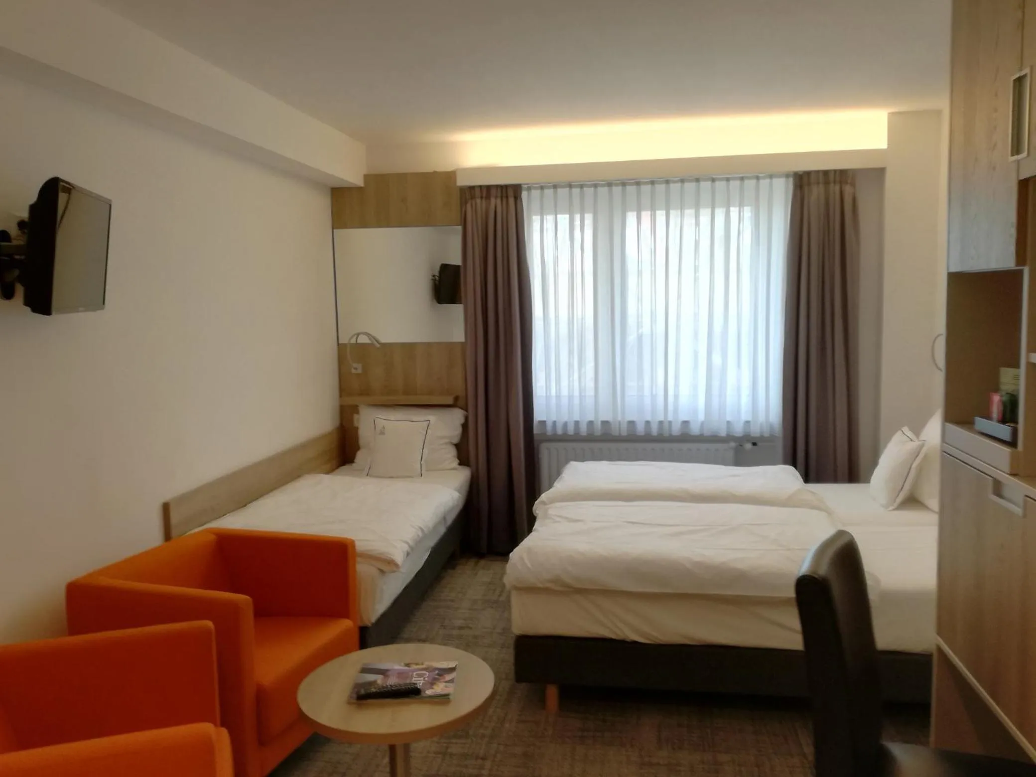 Bedroom, Bed in Hotel Empire