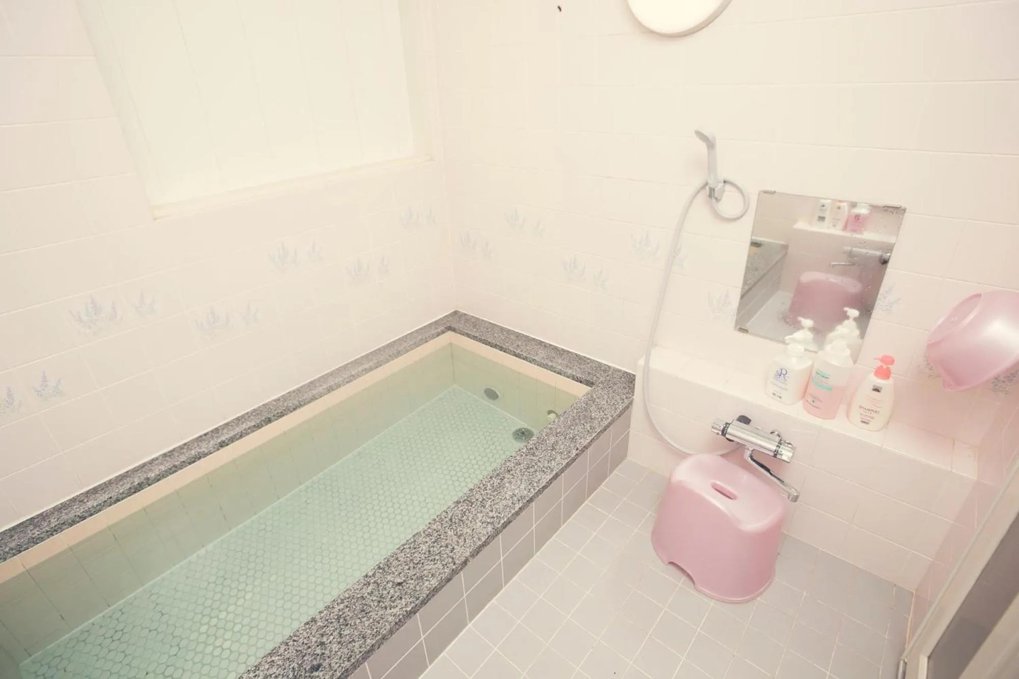 Bathroom in Ryokan Mokuzin