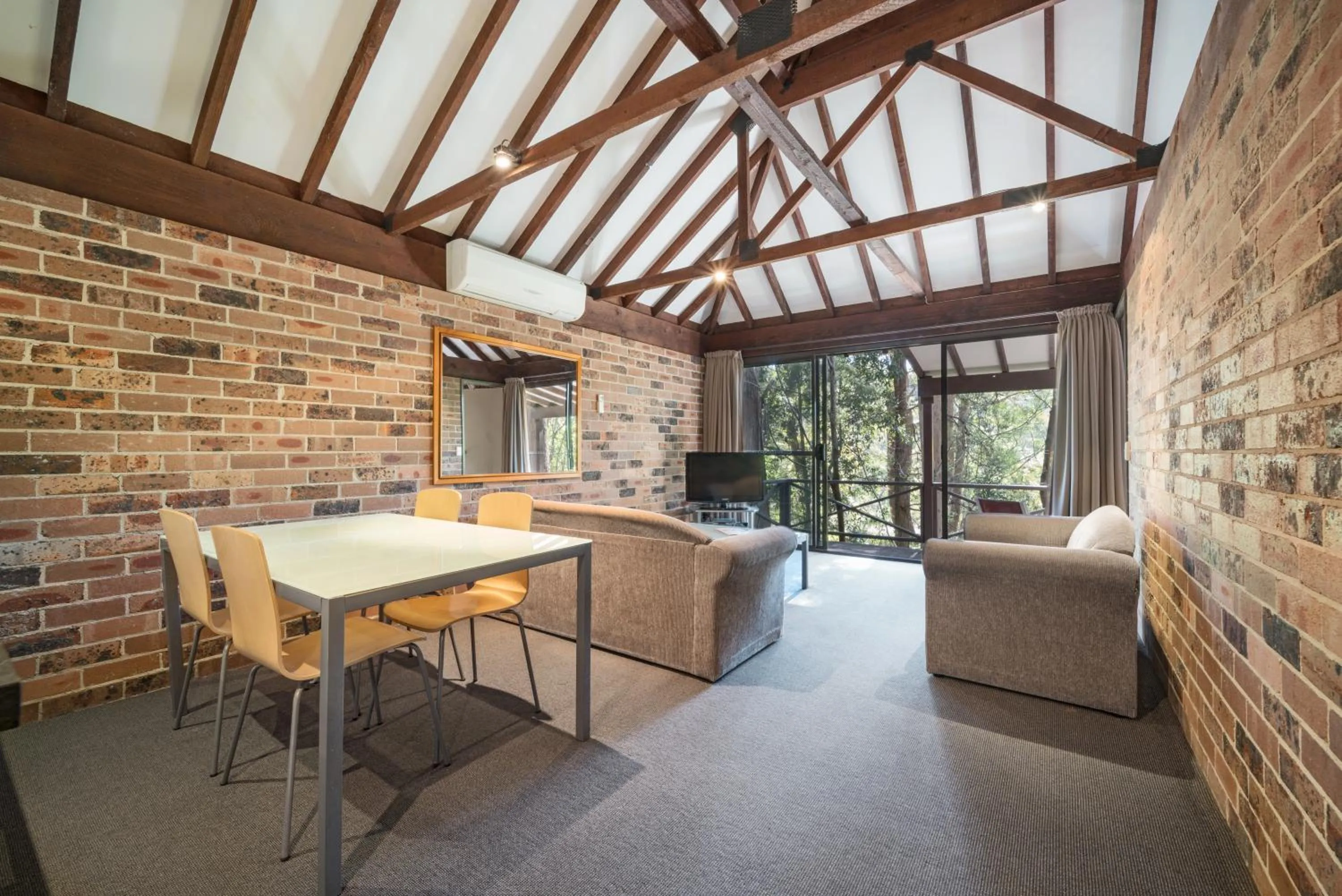 Living room in Avoca Beach Hotel