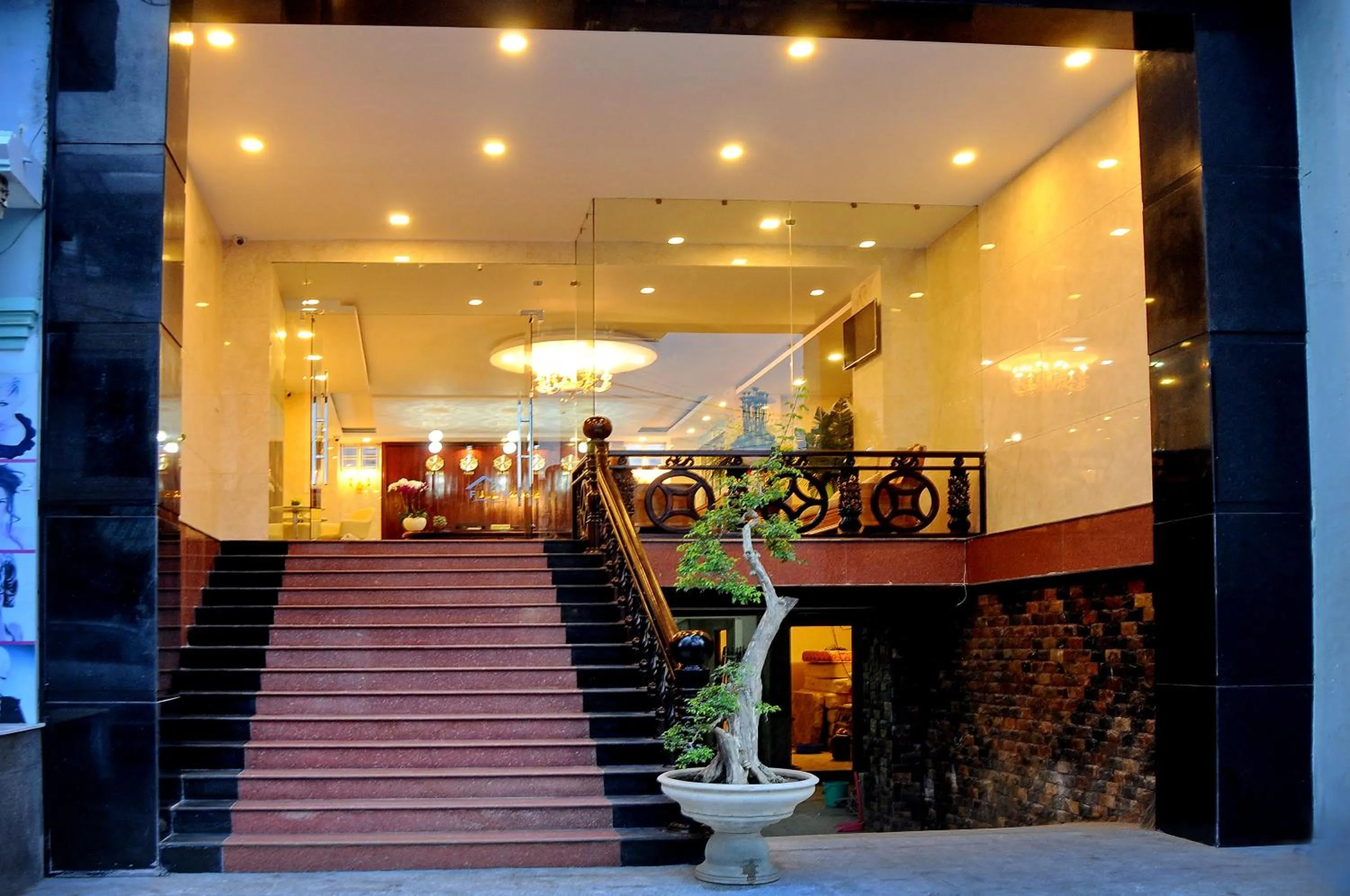 Banquet/Function facilities in Full House Hotel