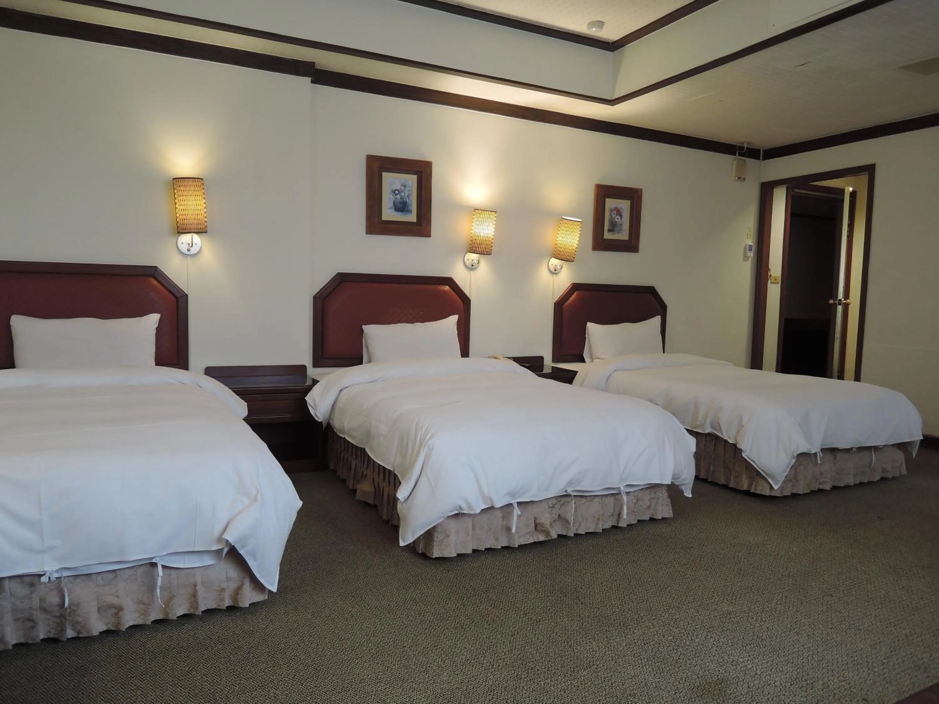 Bed in Guide Hotel Changhua Jhongjheng