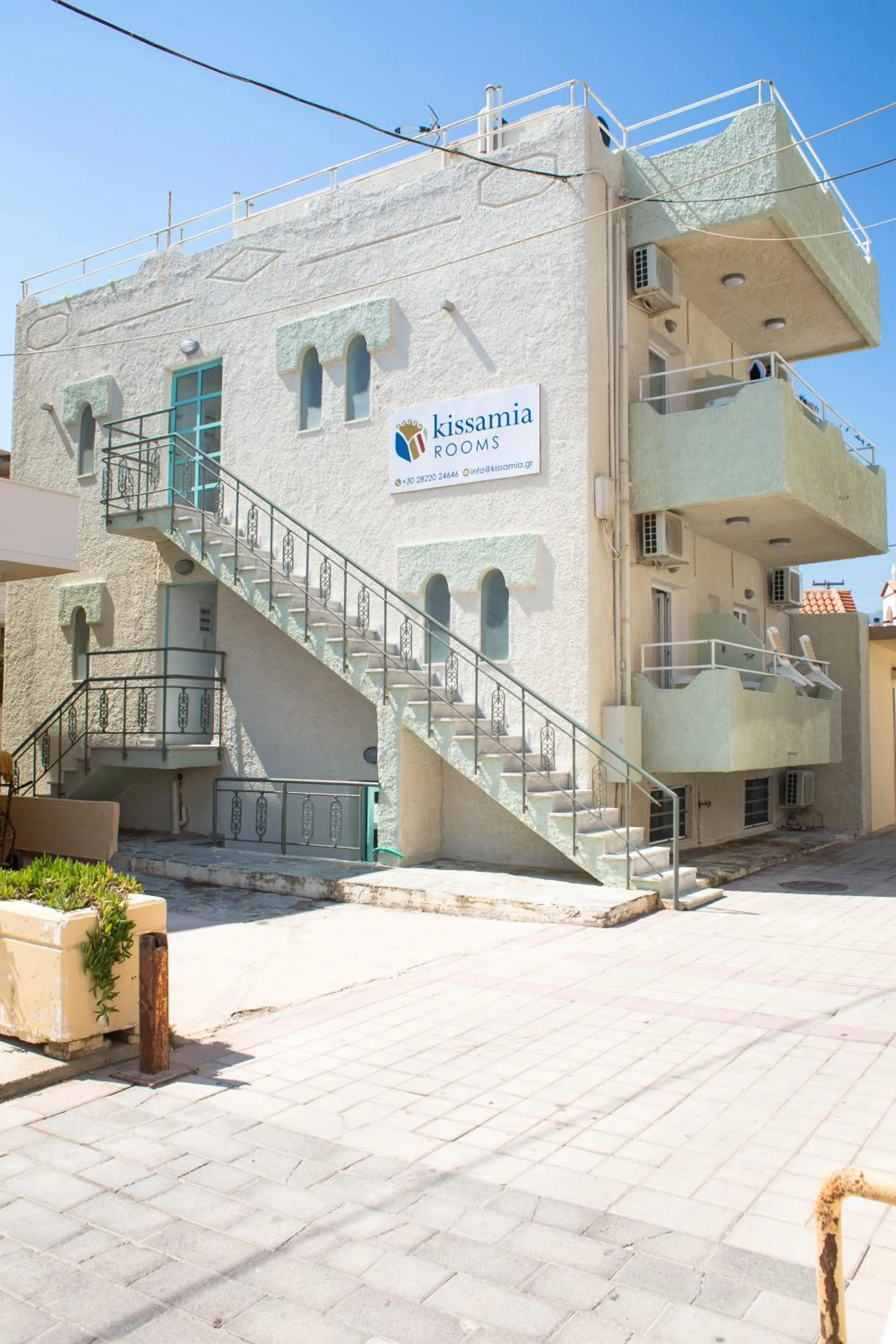 Property building in Kissamia - Self Check In Only - Next to Night Clubs