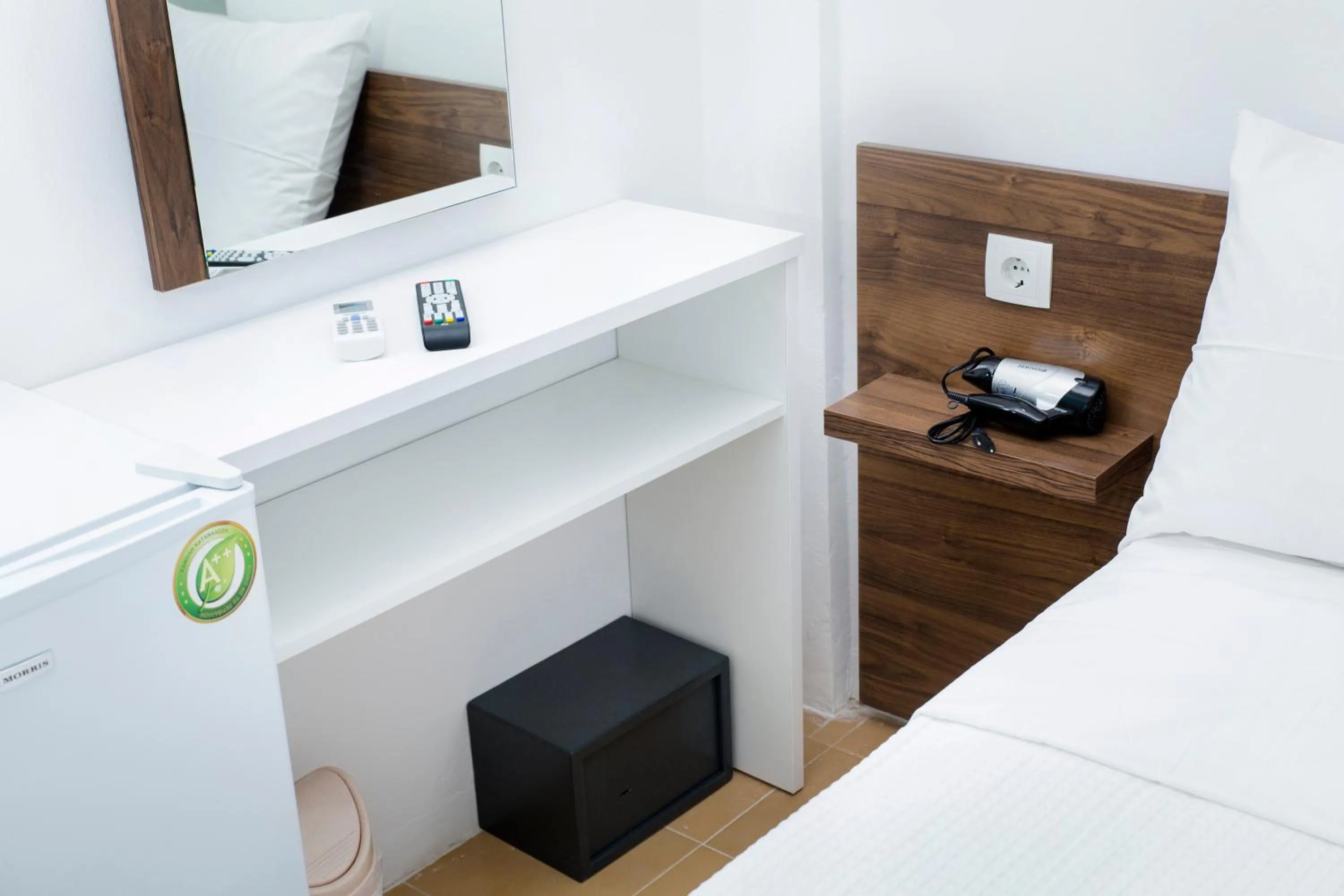 Area and facilities, Bed in Kissamia - Self Check In Only - Next to Night Clubs