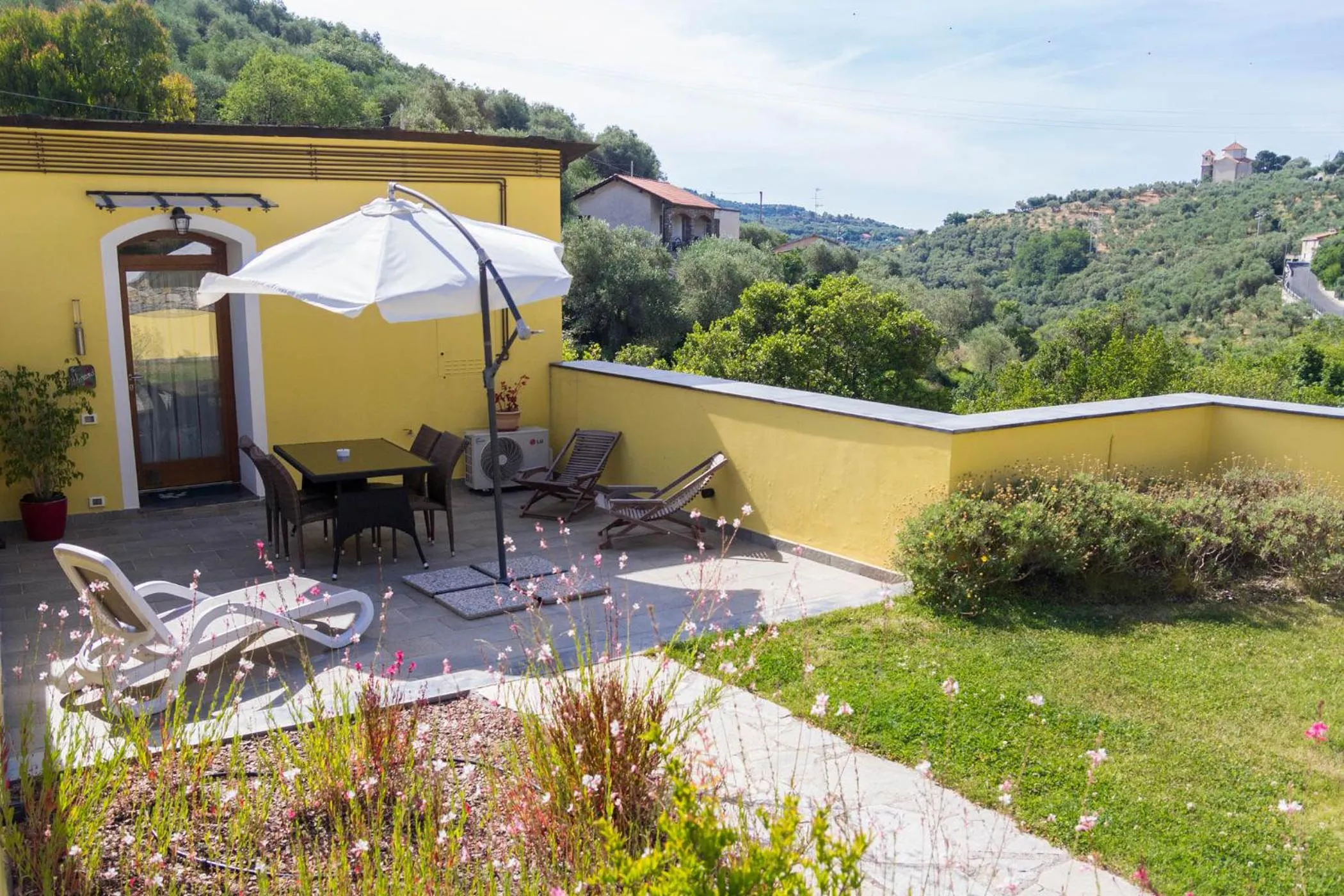 Garden in Appartamenti Antico Frantoio Doria