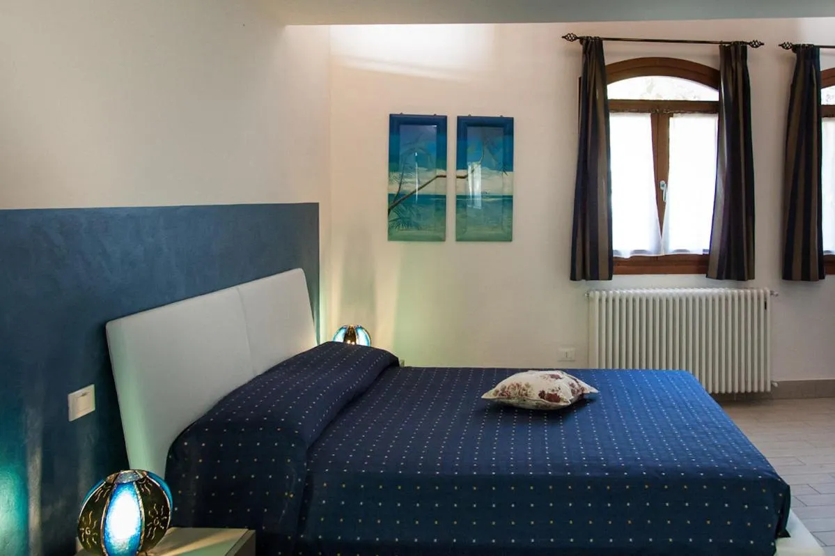 Bedroom, Bed in Appartamenti Antico Frantoio Doria