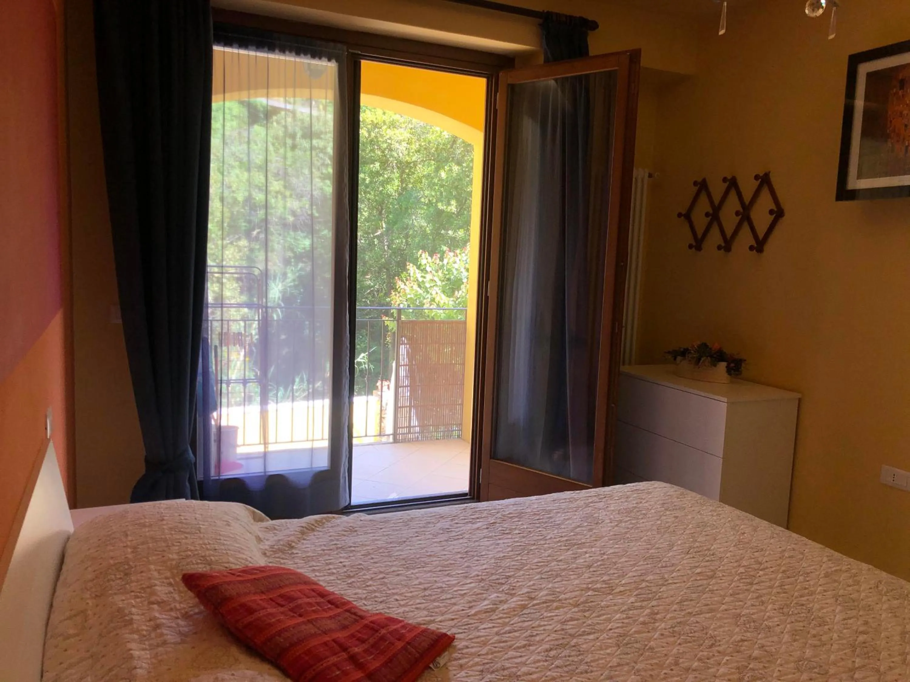 Bedroom, Bed in Appartamenti Antico Frantoio Doria