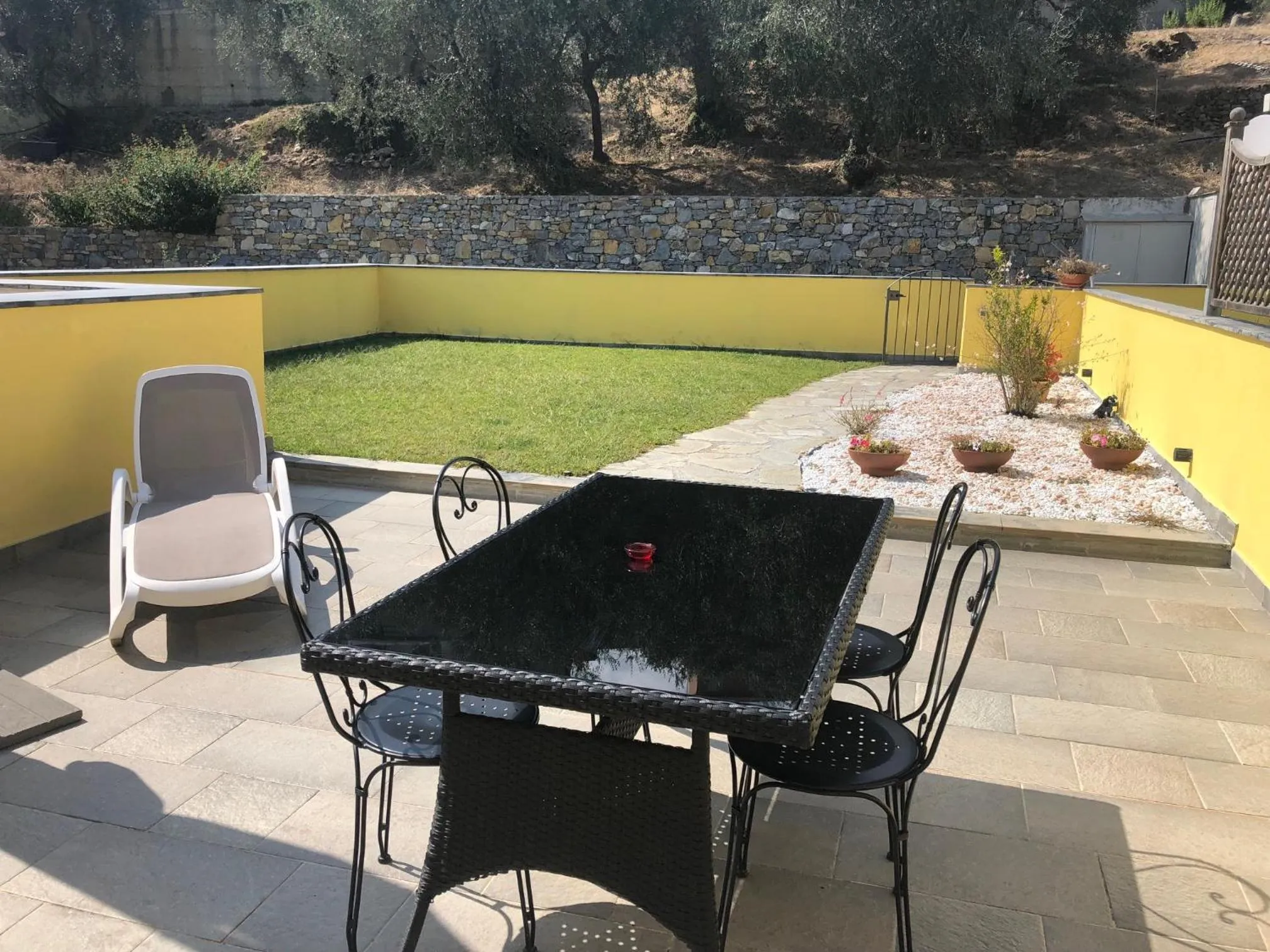 Garden view in Appartamenti Antico Frantoio Doria