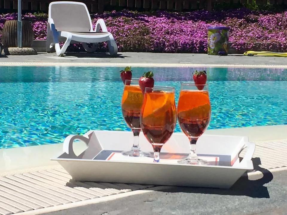 Swimming pool in Appartamenti Antico Frantoio Doria