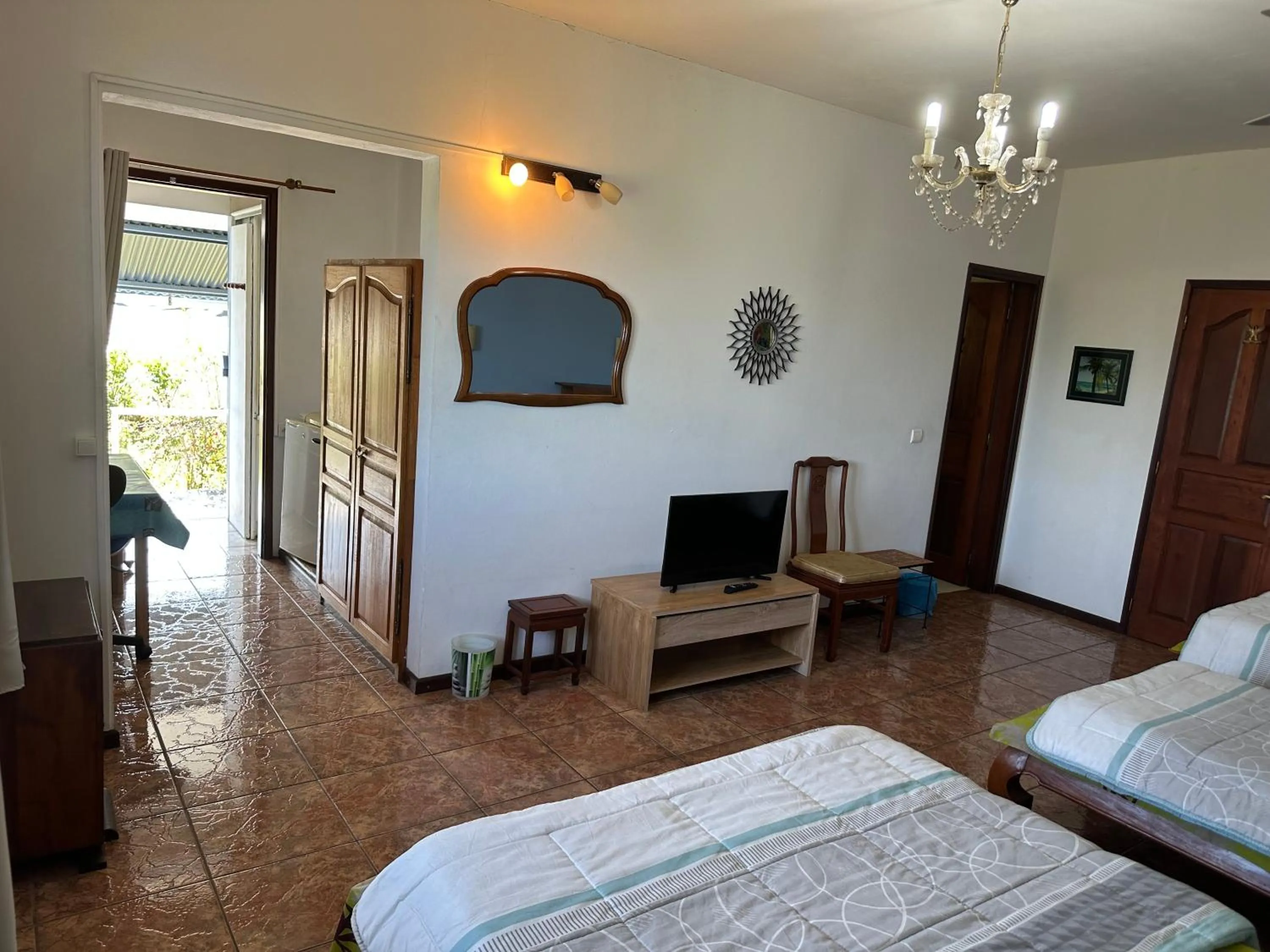 Photo of the whole room, Bed in Zoiseaux Pays