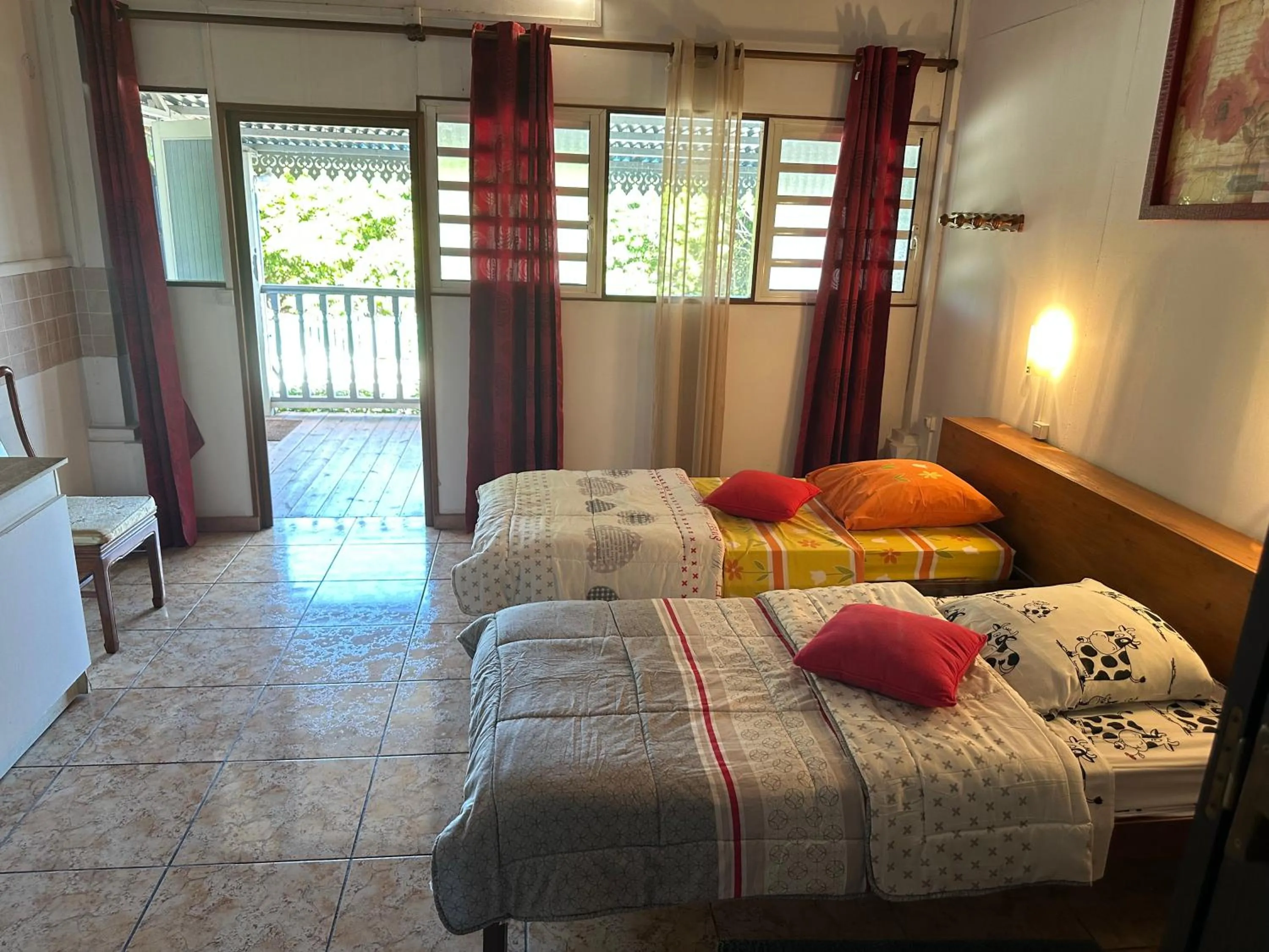 Bedroom, Bed in Zoiseaux Pays