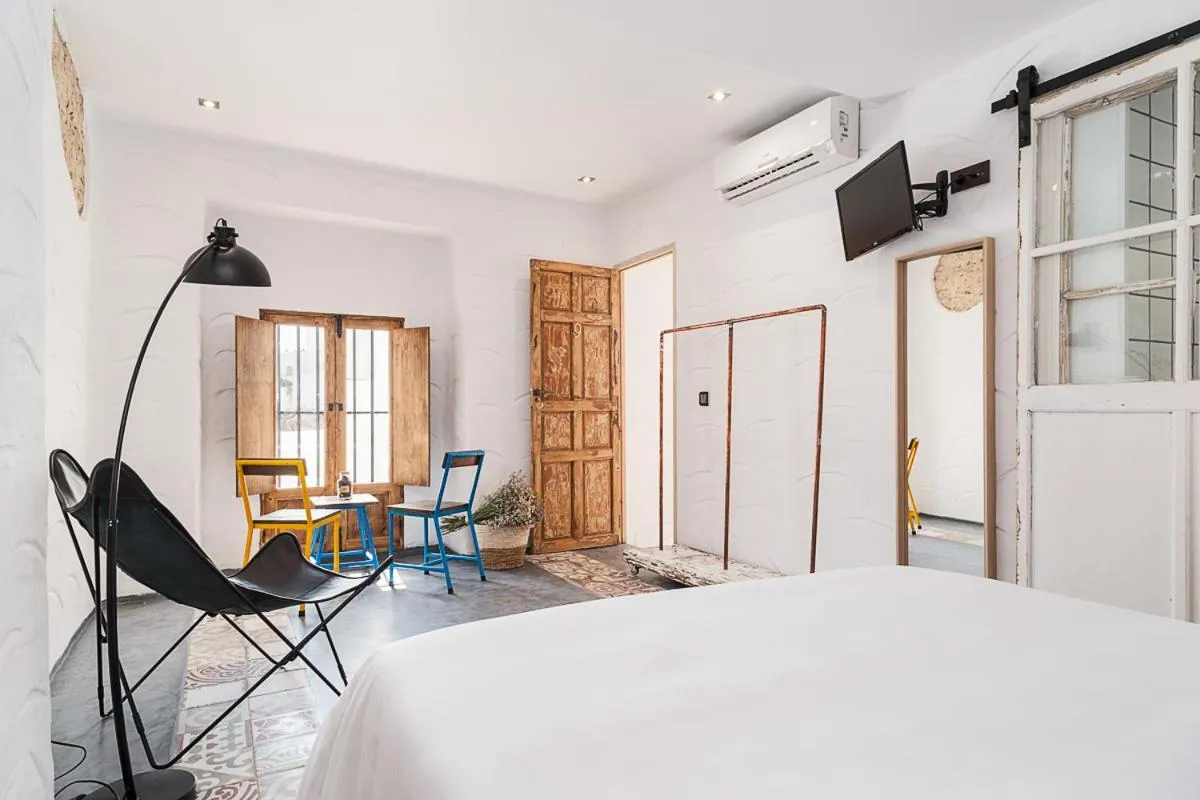 Bed in La Fonda Antigua ADULTS ONLY